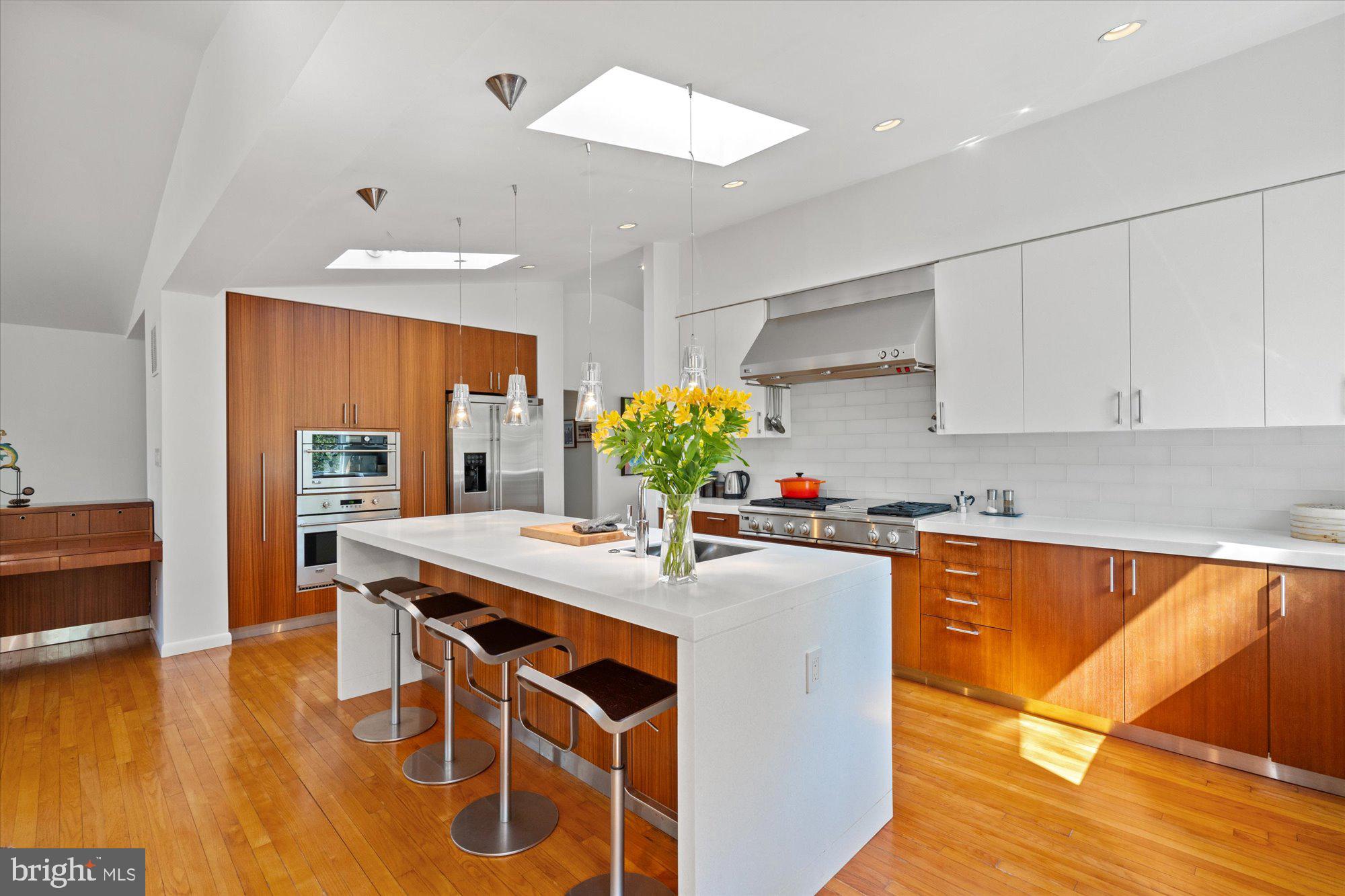 CARDEROCK SPRINGS - Residential