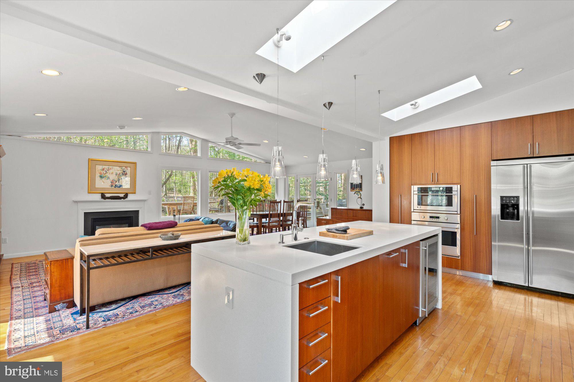 CARDEROCK SPRINGS - Residential