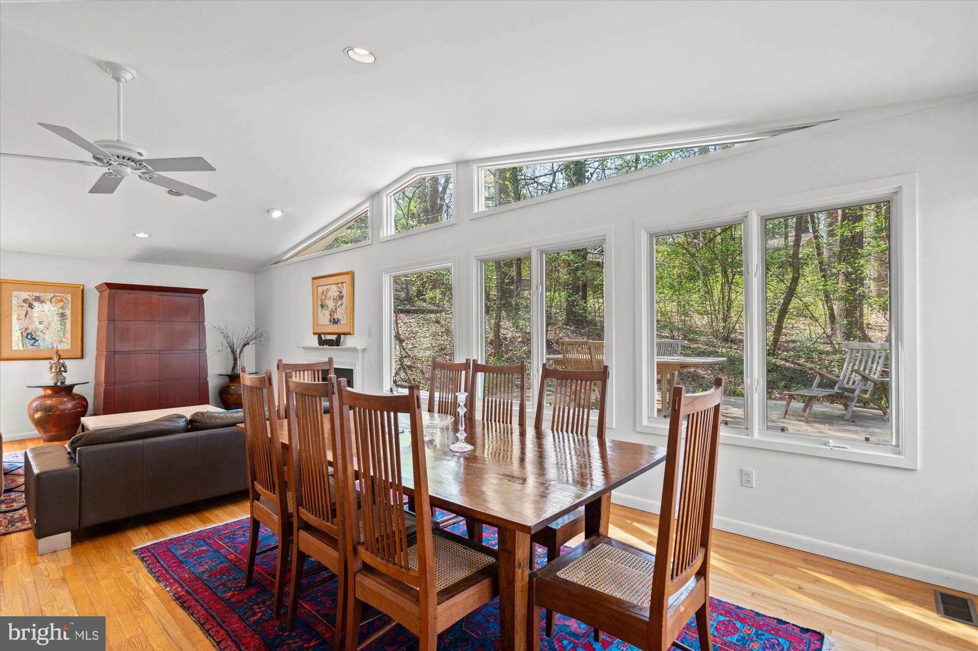 CARDEROCK SPRINGS - Residential