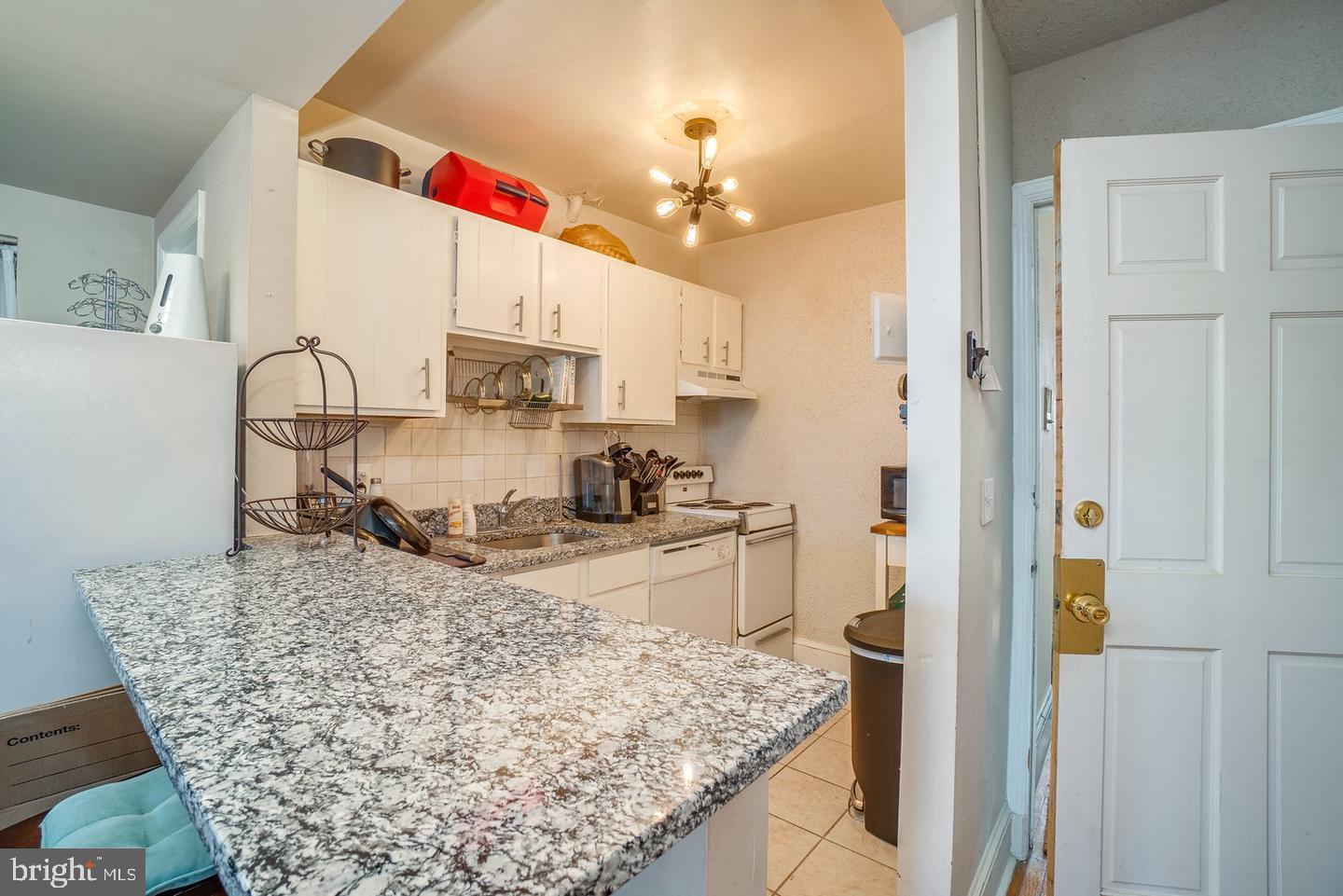 FEDERAL HILL HISTORIC DISTRICT - Residential Lease