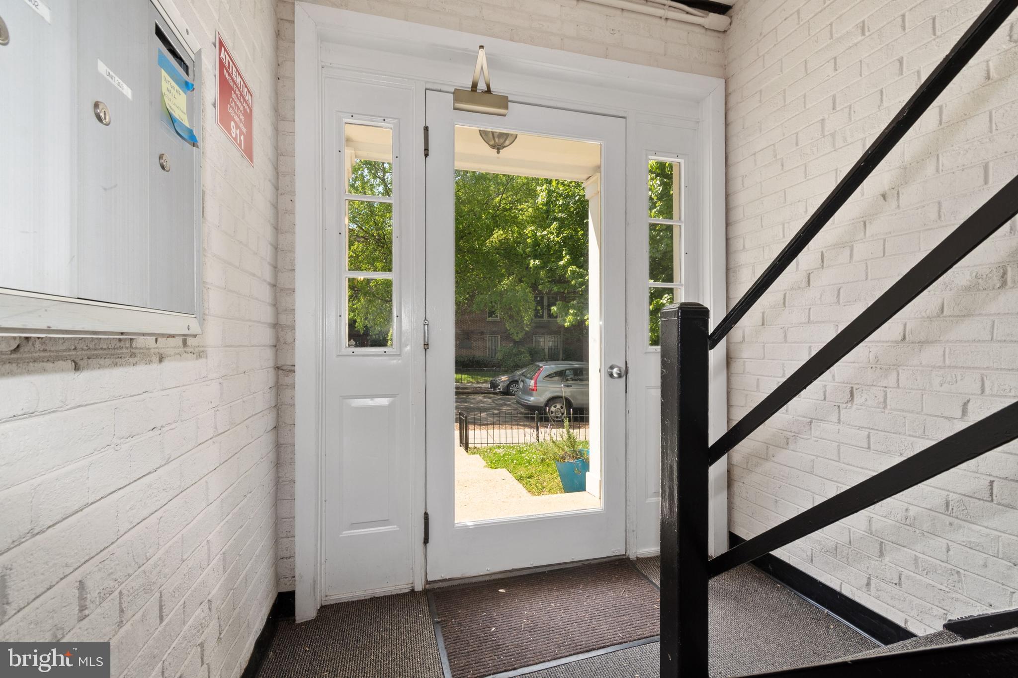 2001 ALLEN PLACE 2005 NW 301