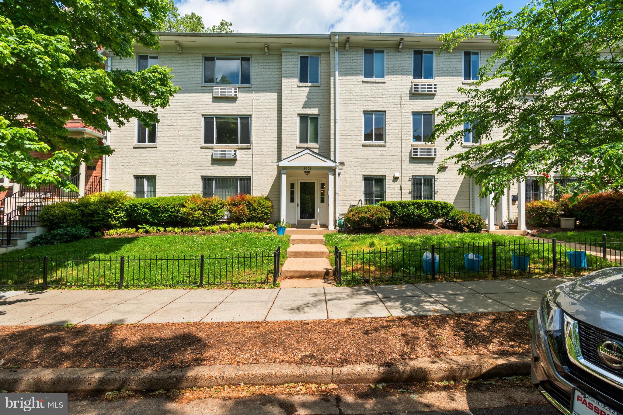 2001 ALLEN PLACE 2005 NW 301