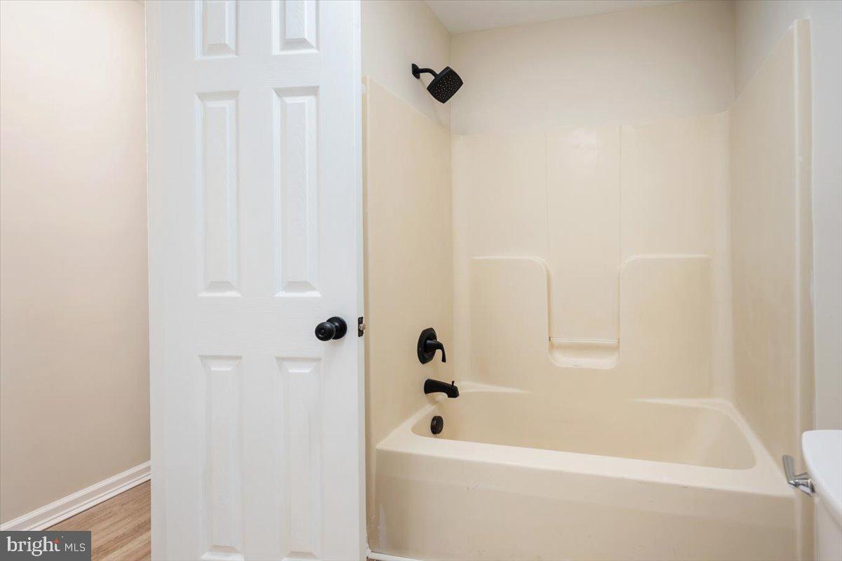 AVALON PARK - Residential