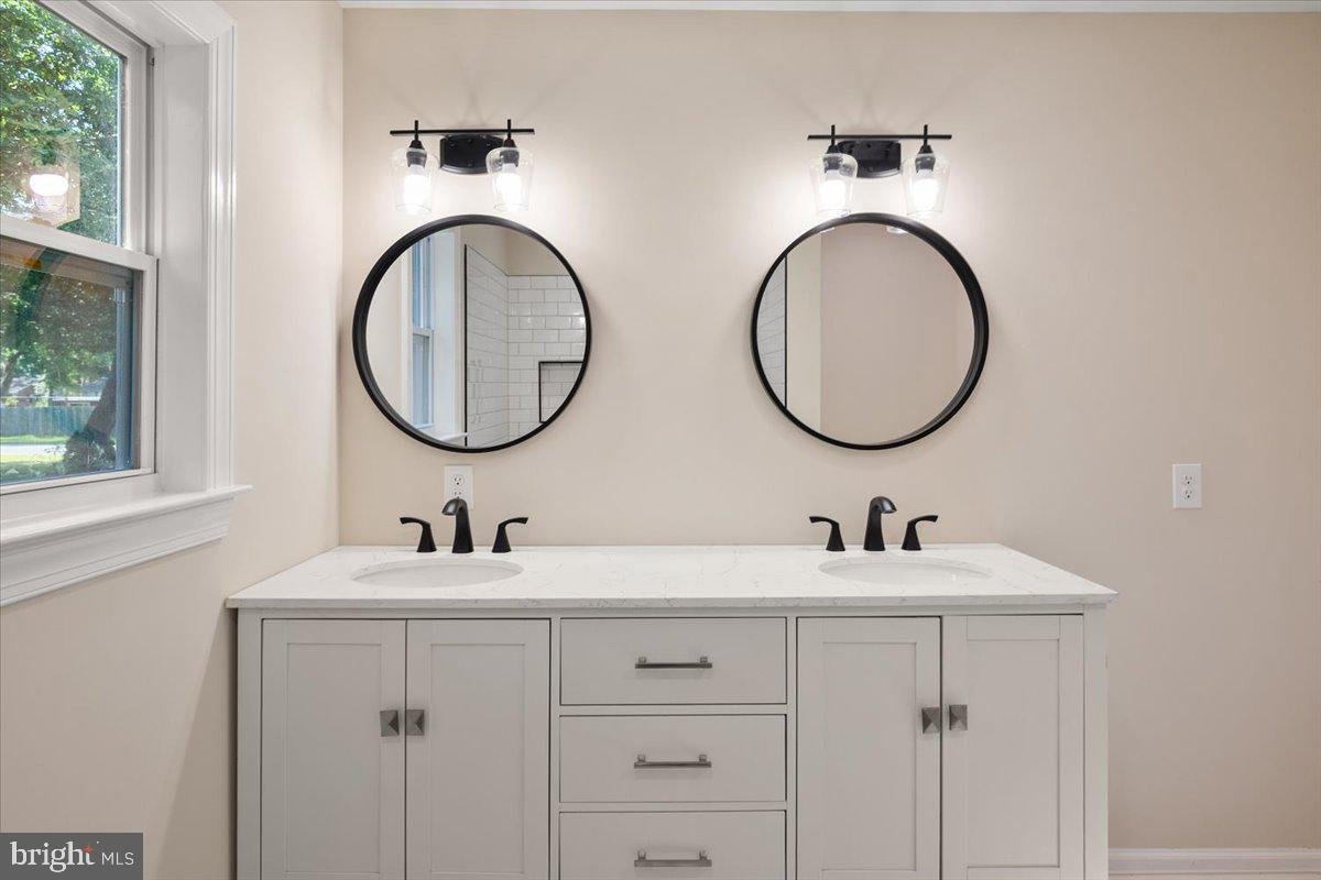 AVALON PARK - Residential