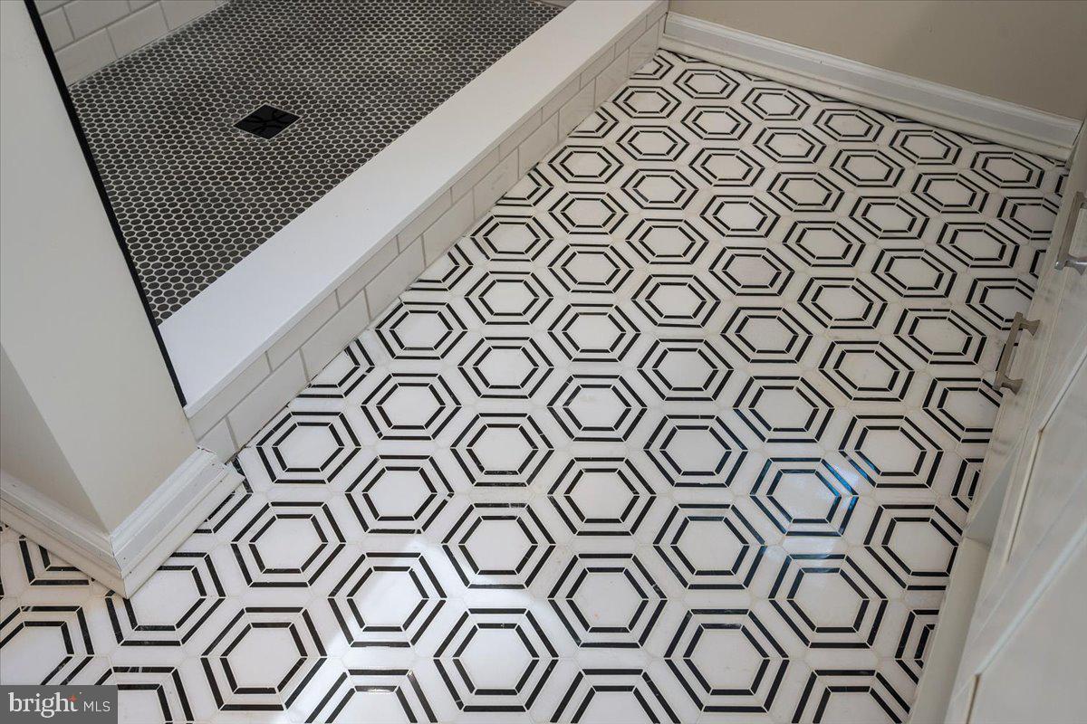 AVALON PARK - Residential