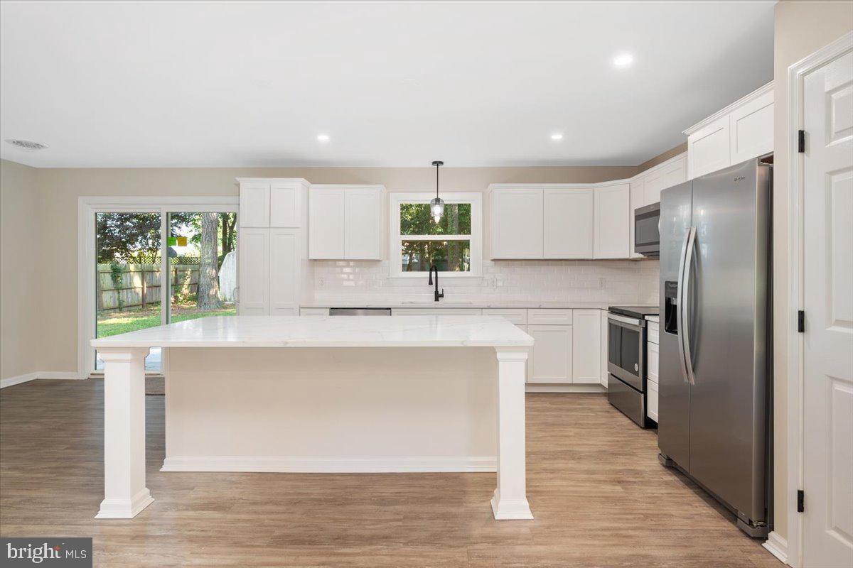 AVALON PARK - Residential