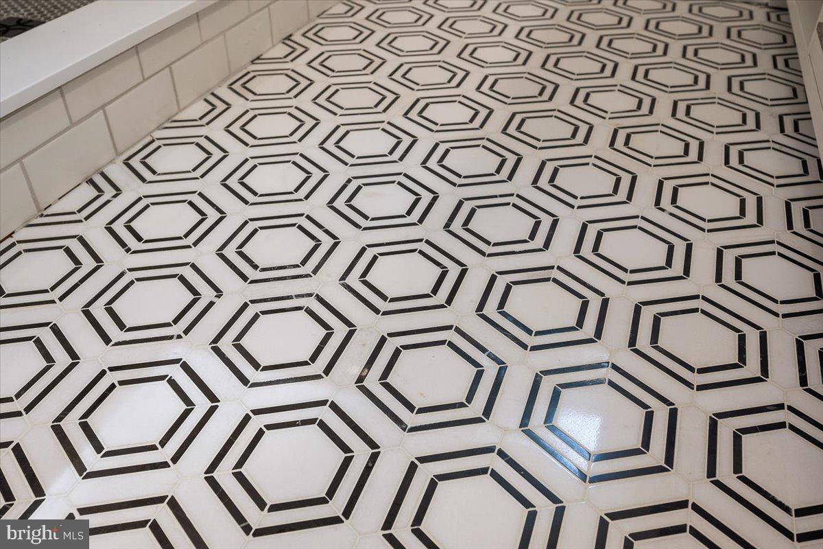 AVALON PARK - Residential