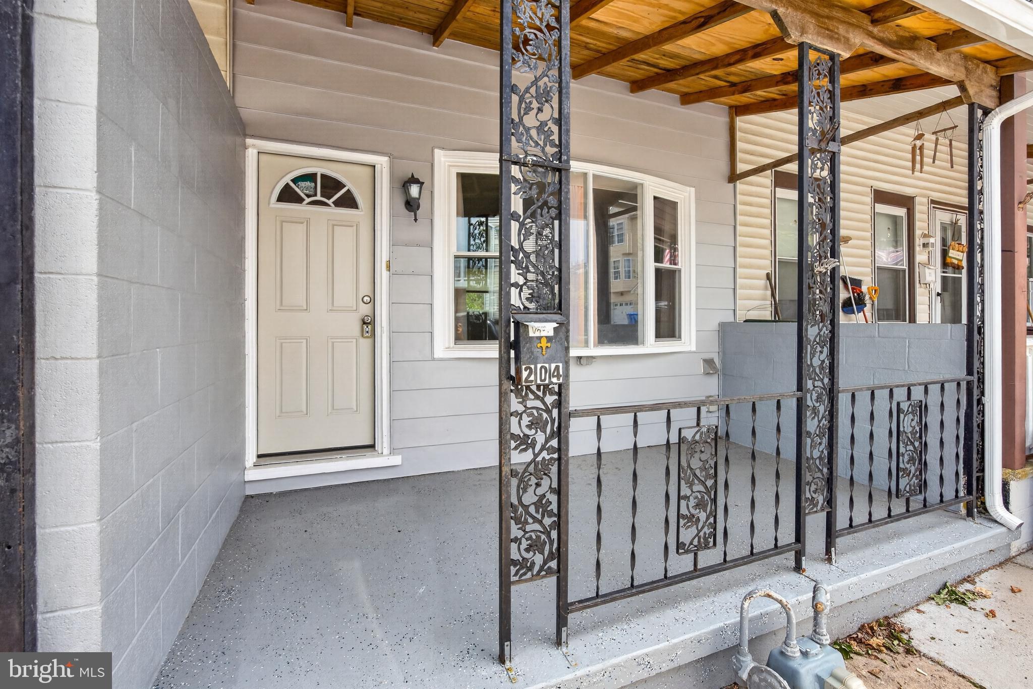 204 GRANT STREET