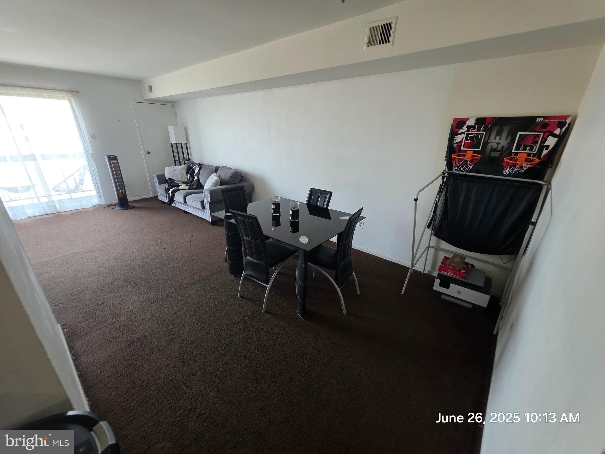 LEXINGTON PARK - Residential