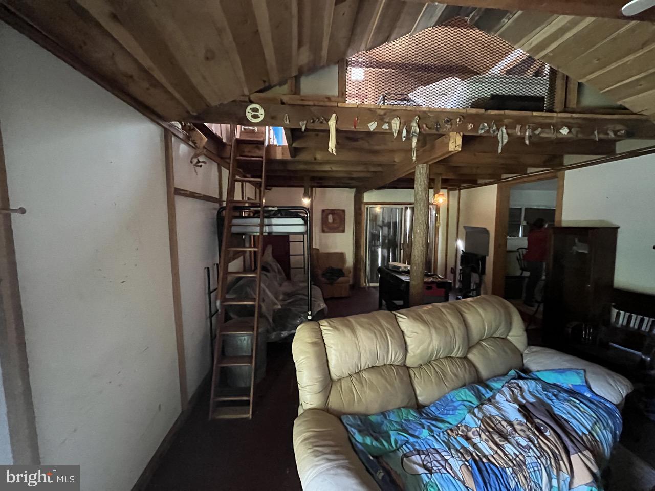 LAUREL MOUNTAIN TREE FARM - Residential