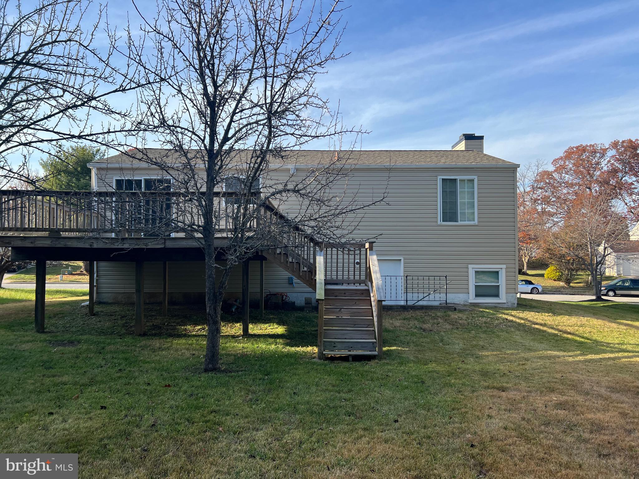 1521 KING WILLIAM DRIVE