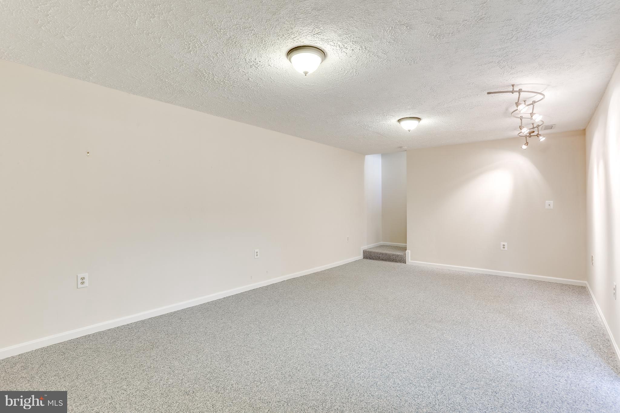 ROSSLARE - Residential