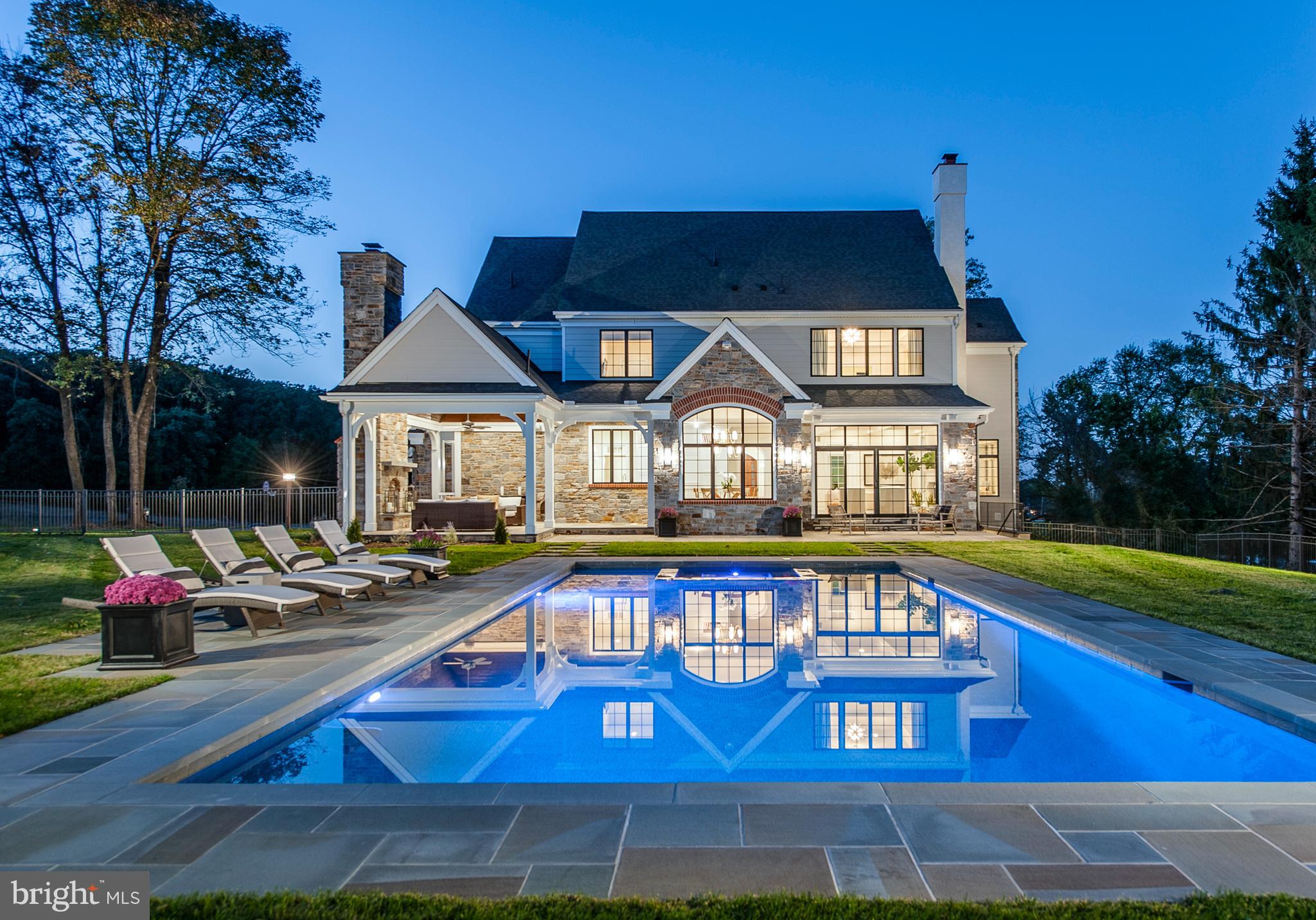 ESTATES AT HOWELL RIDGE - Residential