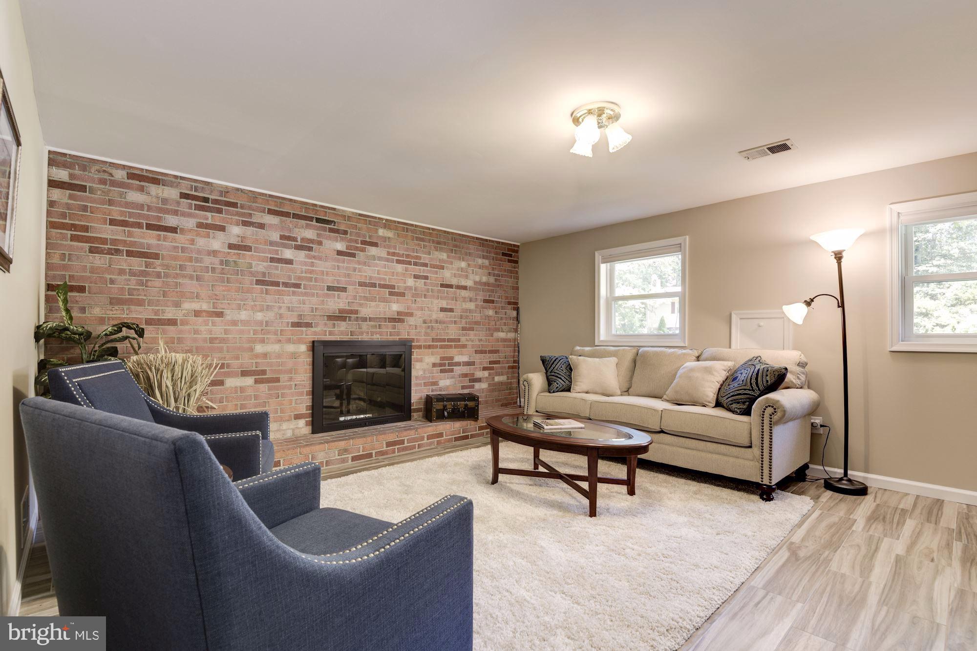 ROLLING VALLEY - Residential