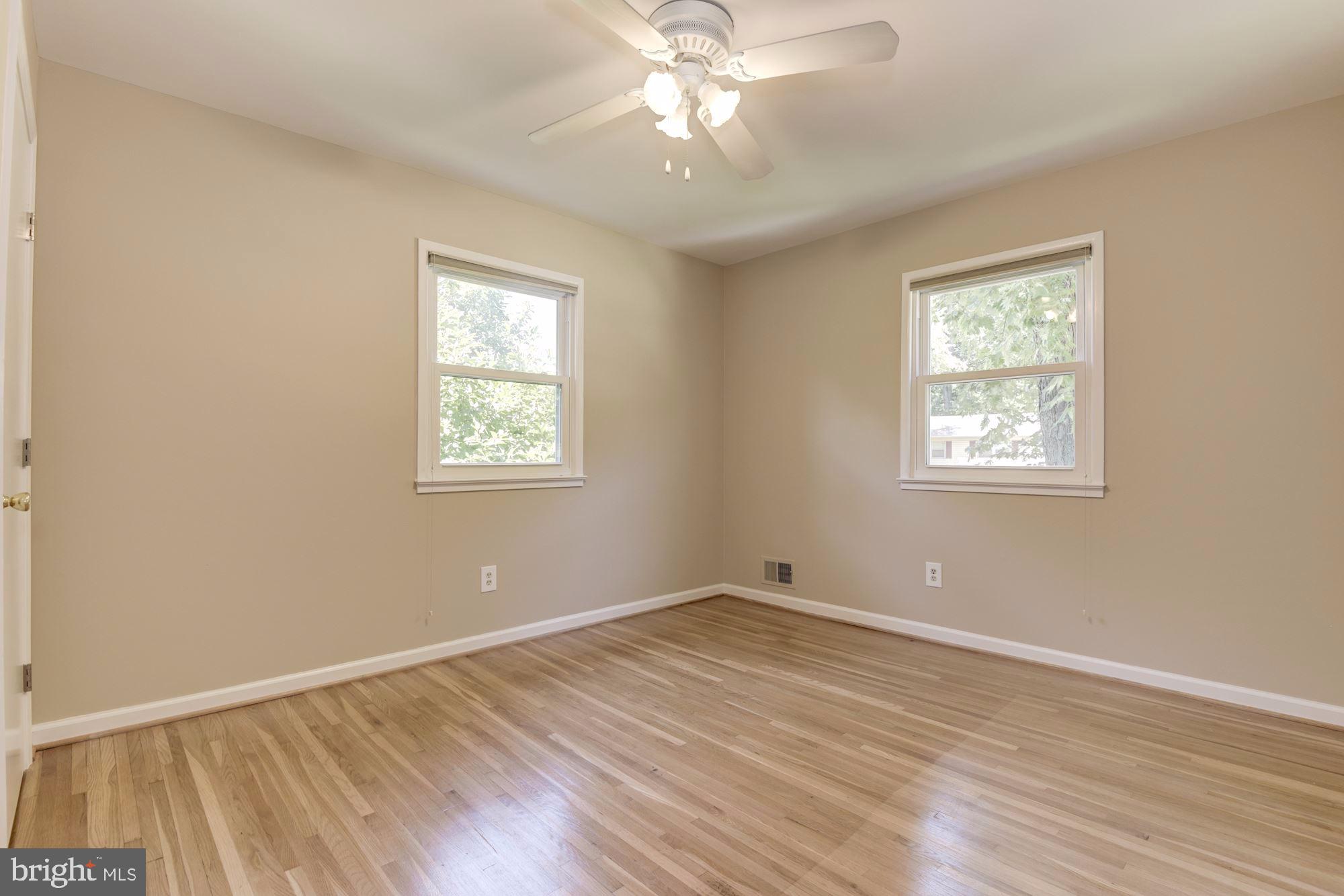 ROLLING VALLEY - Residential