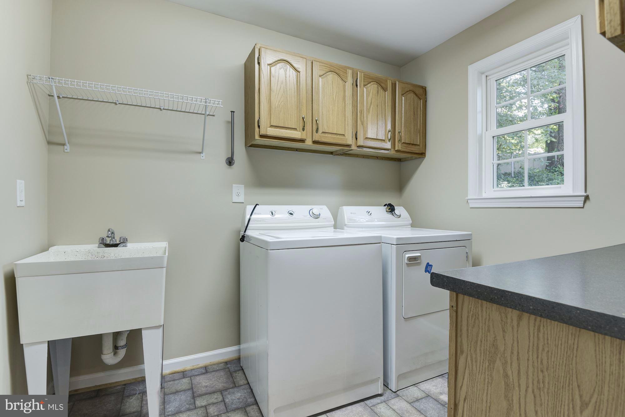 ROLLING VALLEY - Residential