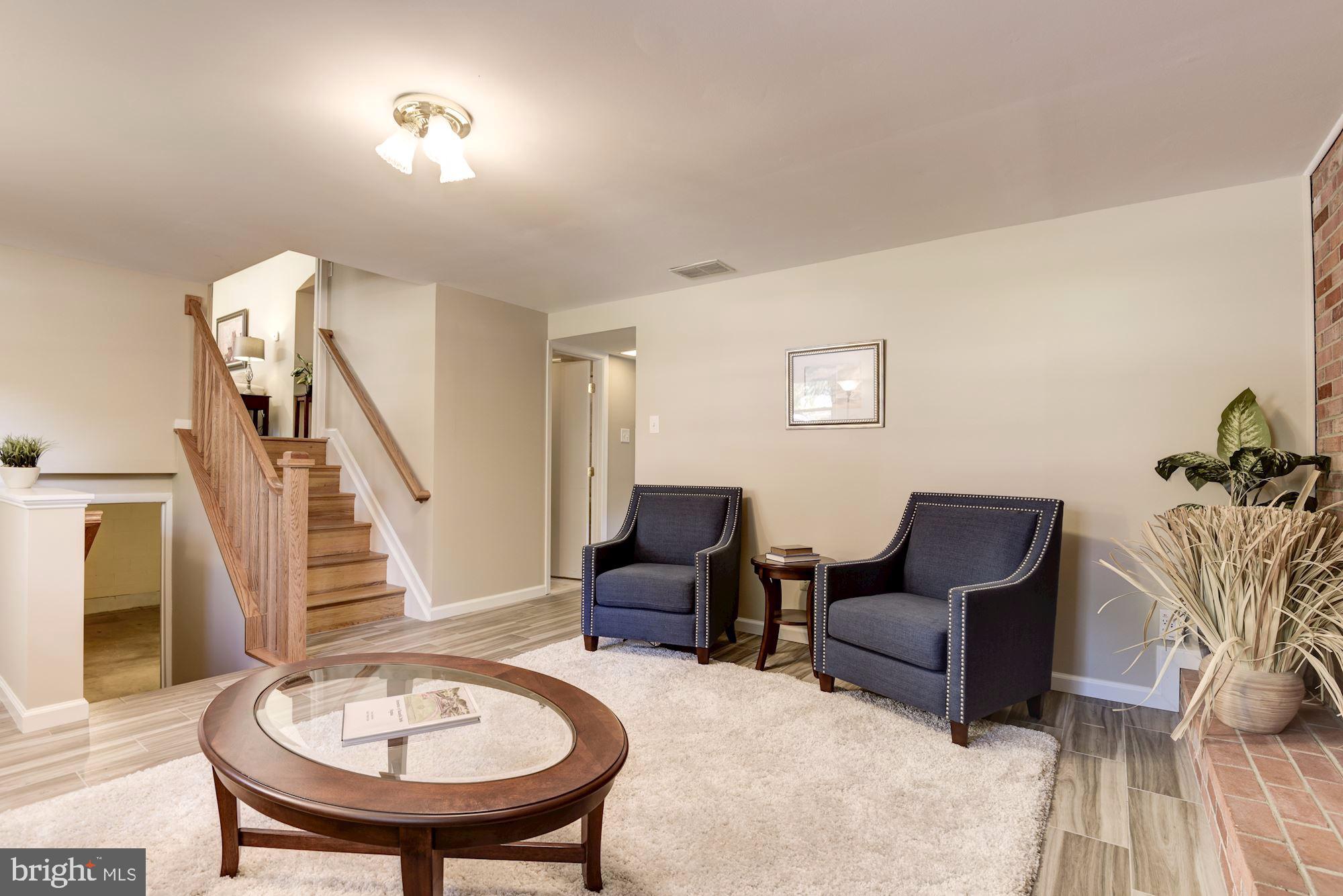 ROLLING VALLEY - Residential