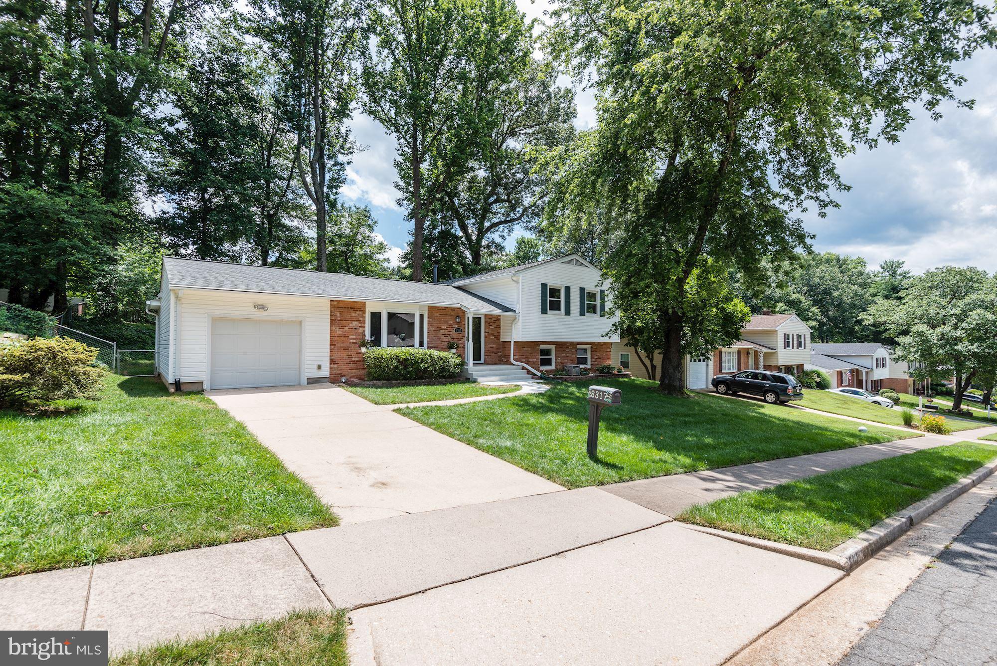 ROLLING VALLEY - Residential