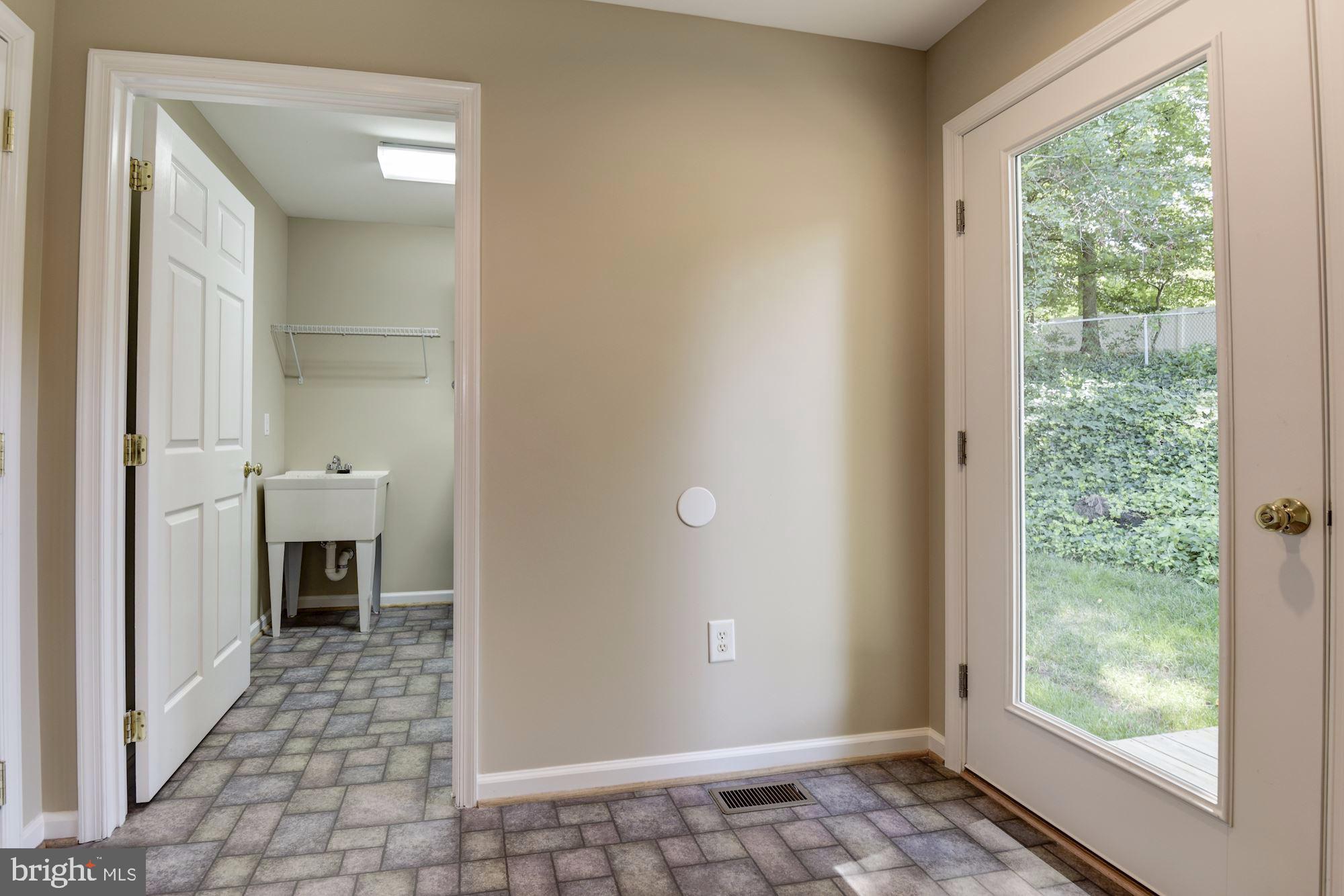 ROLLING VALLEY - Residential