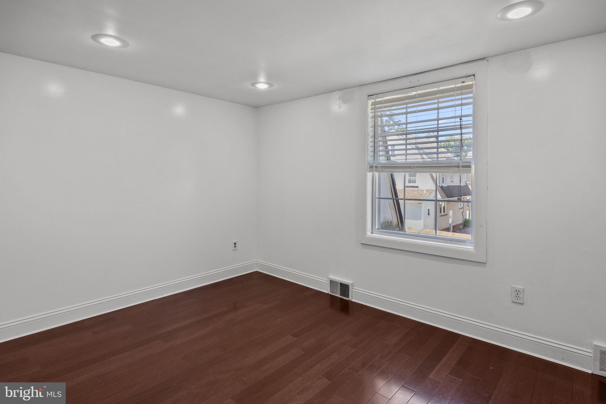 ARDMOOR - Residential