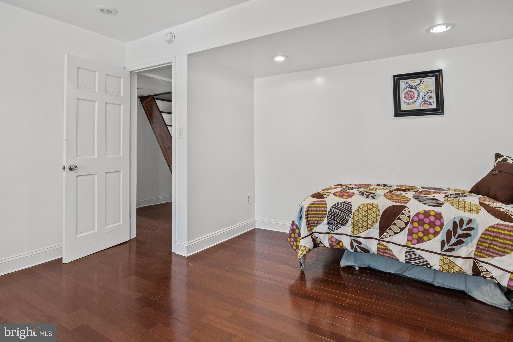 ARDMOOR - Residential