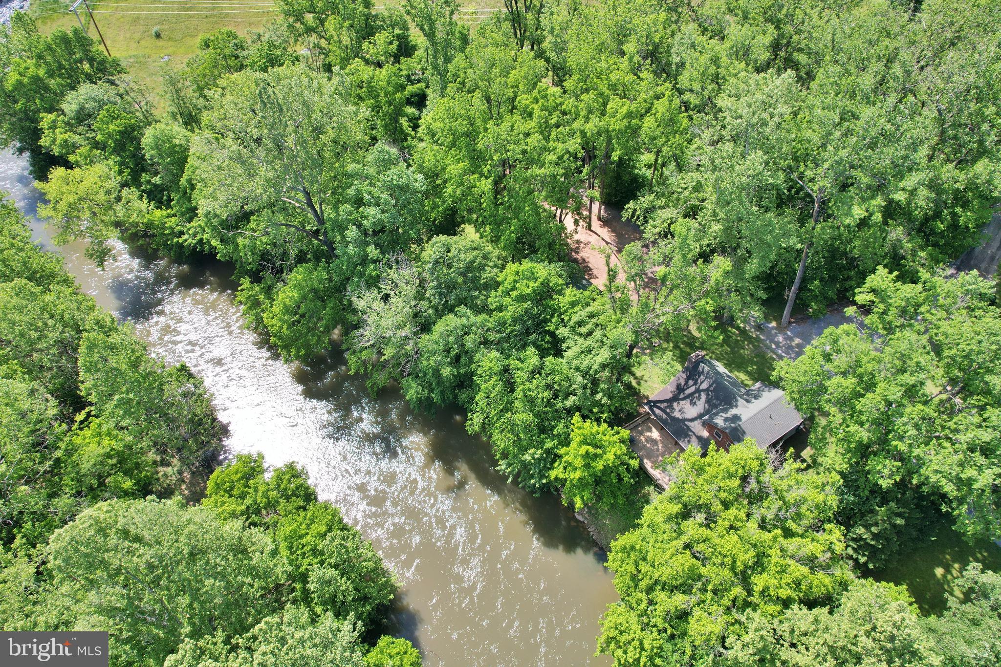 4136 US HIGHWAY 211 W