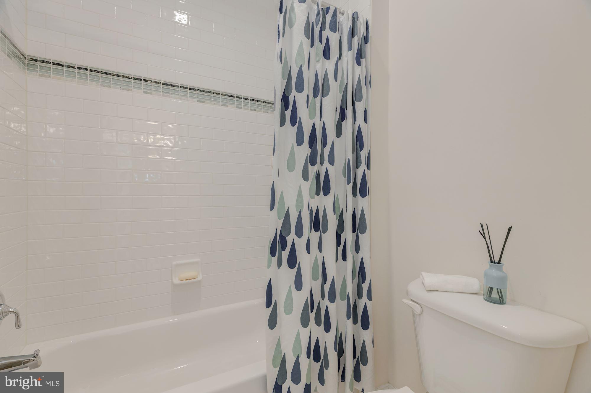 GLEN ECHO HEIGHTS - Residential