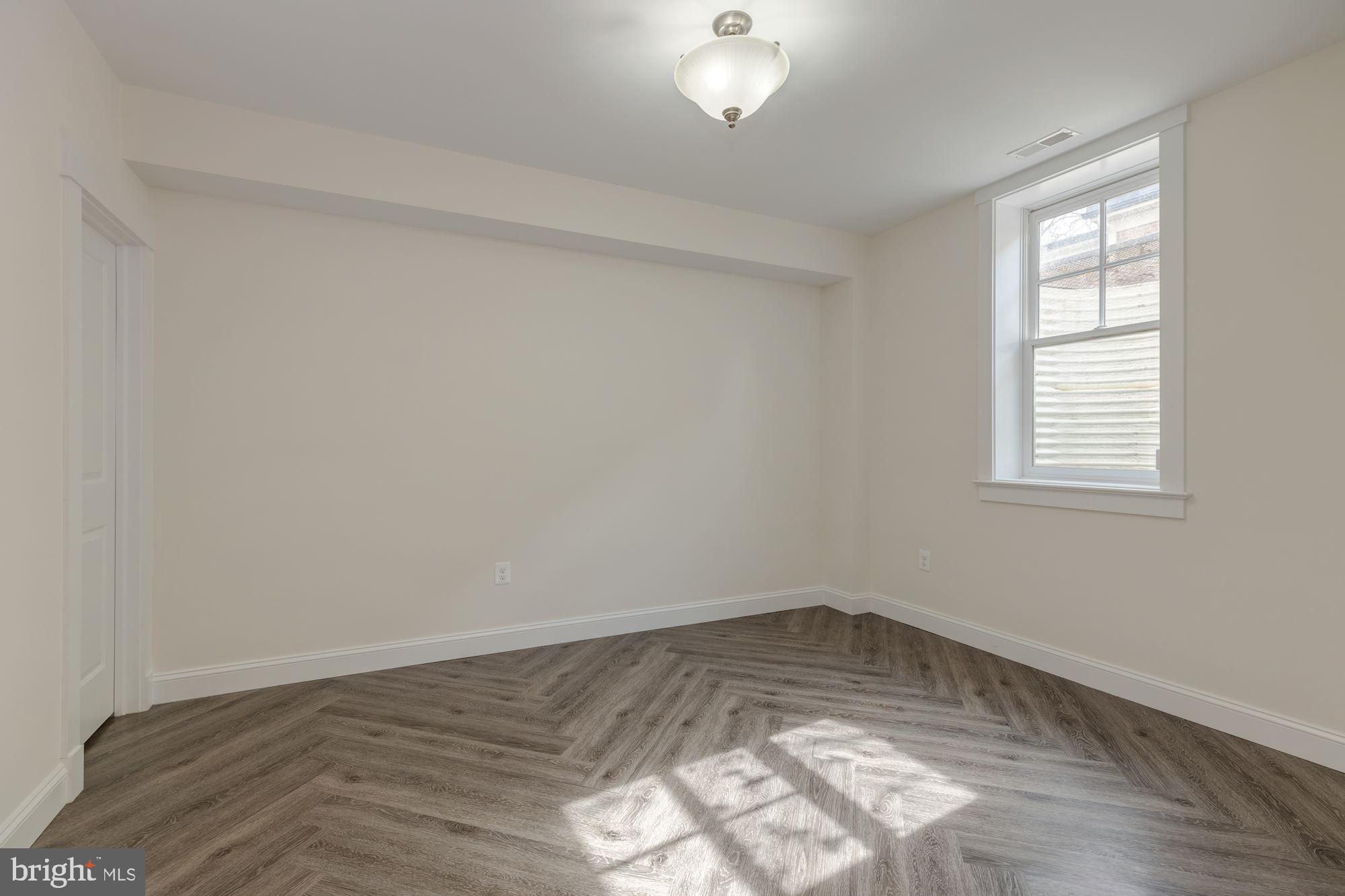 GLEN ECHO HEIGHTS - Residential