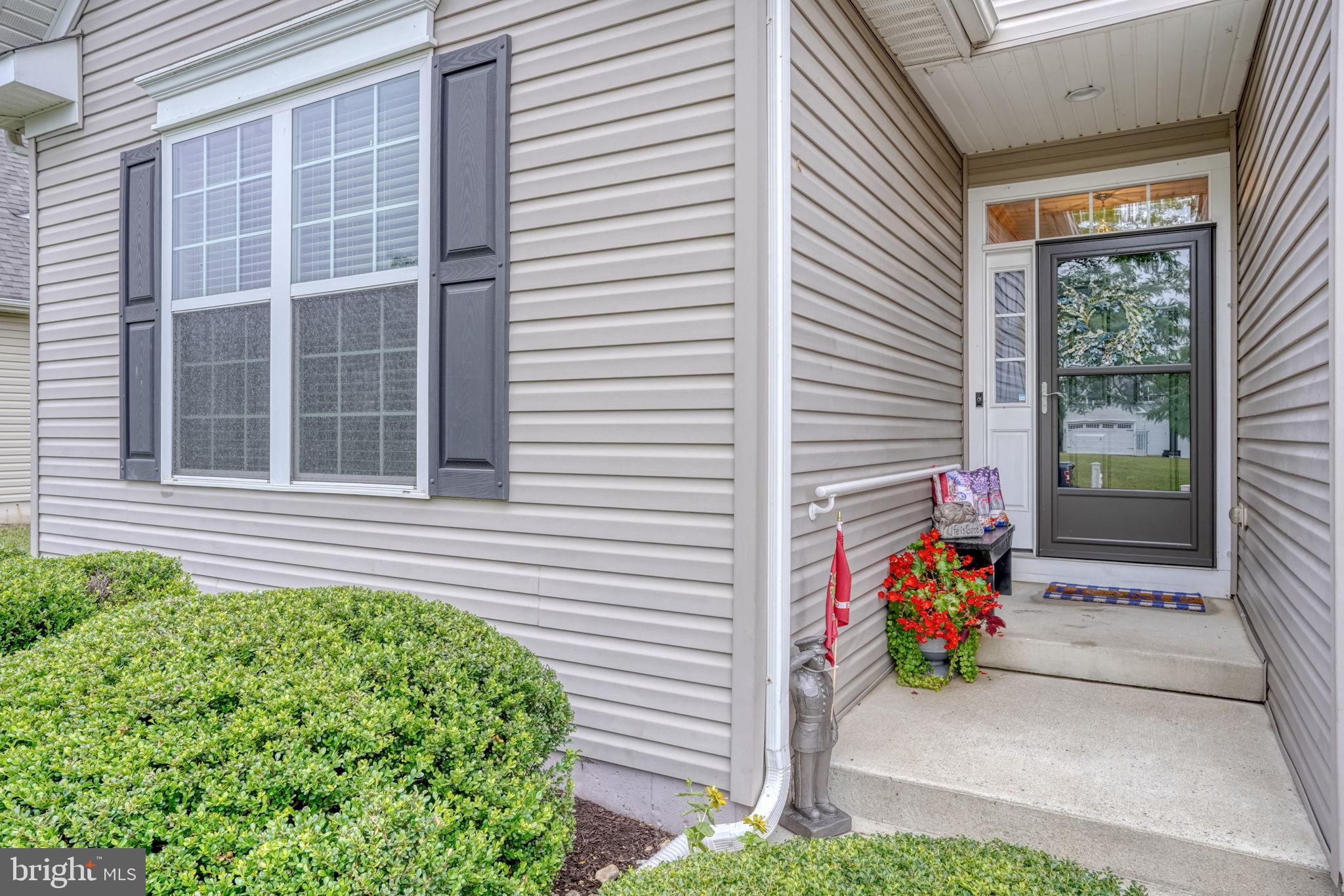 79 LATTICE LANE