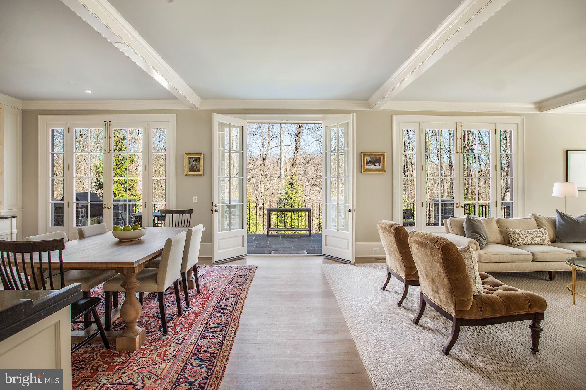 PHILLIPS PARK - Residential