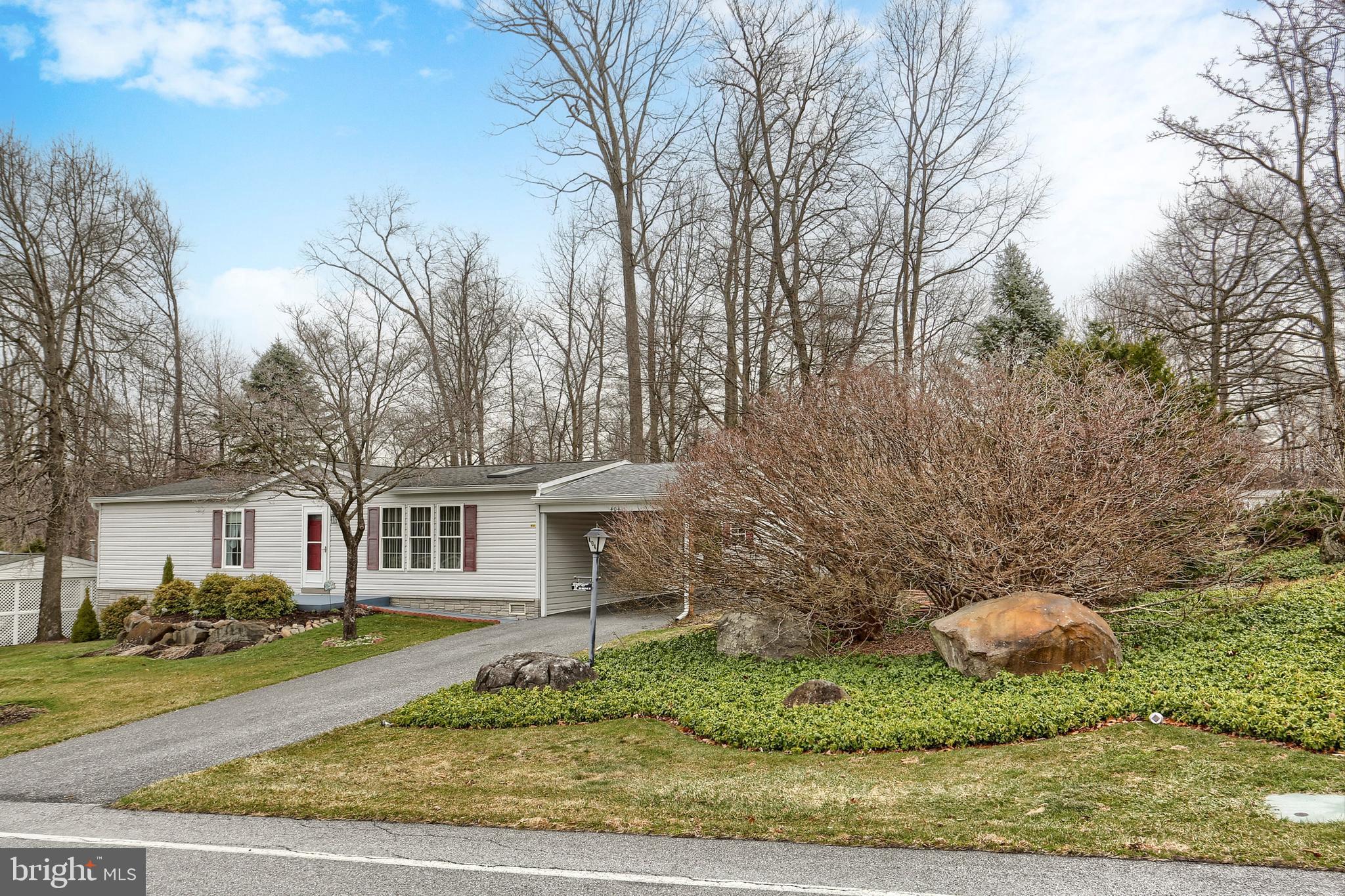 404 MAPLE AVE TP-0081