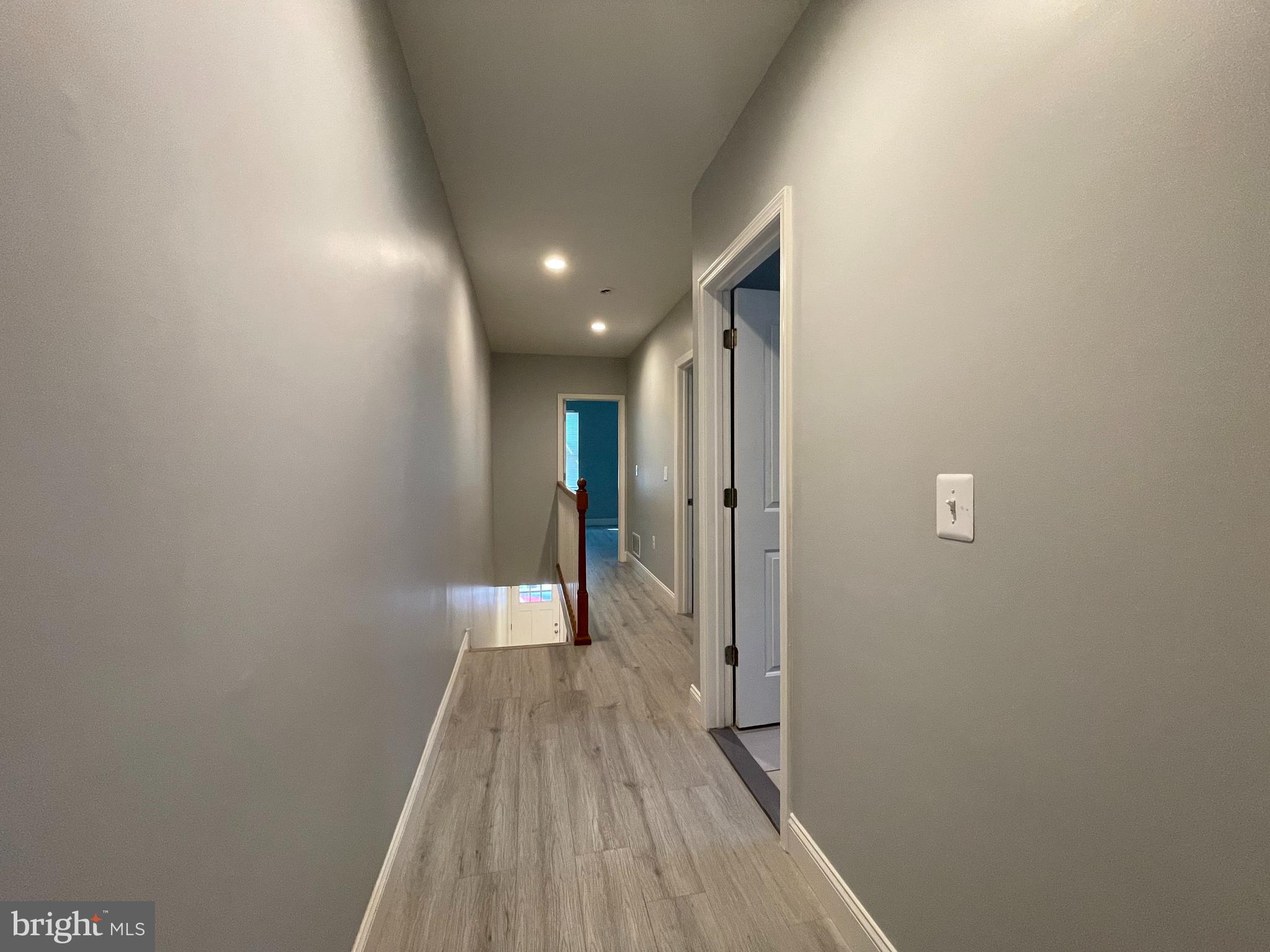 ELMWOOD PARK - Residential