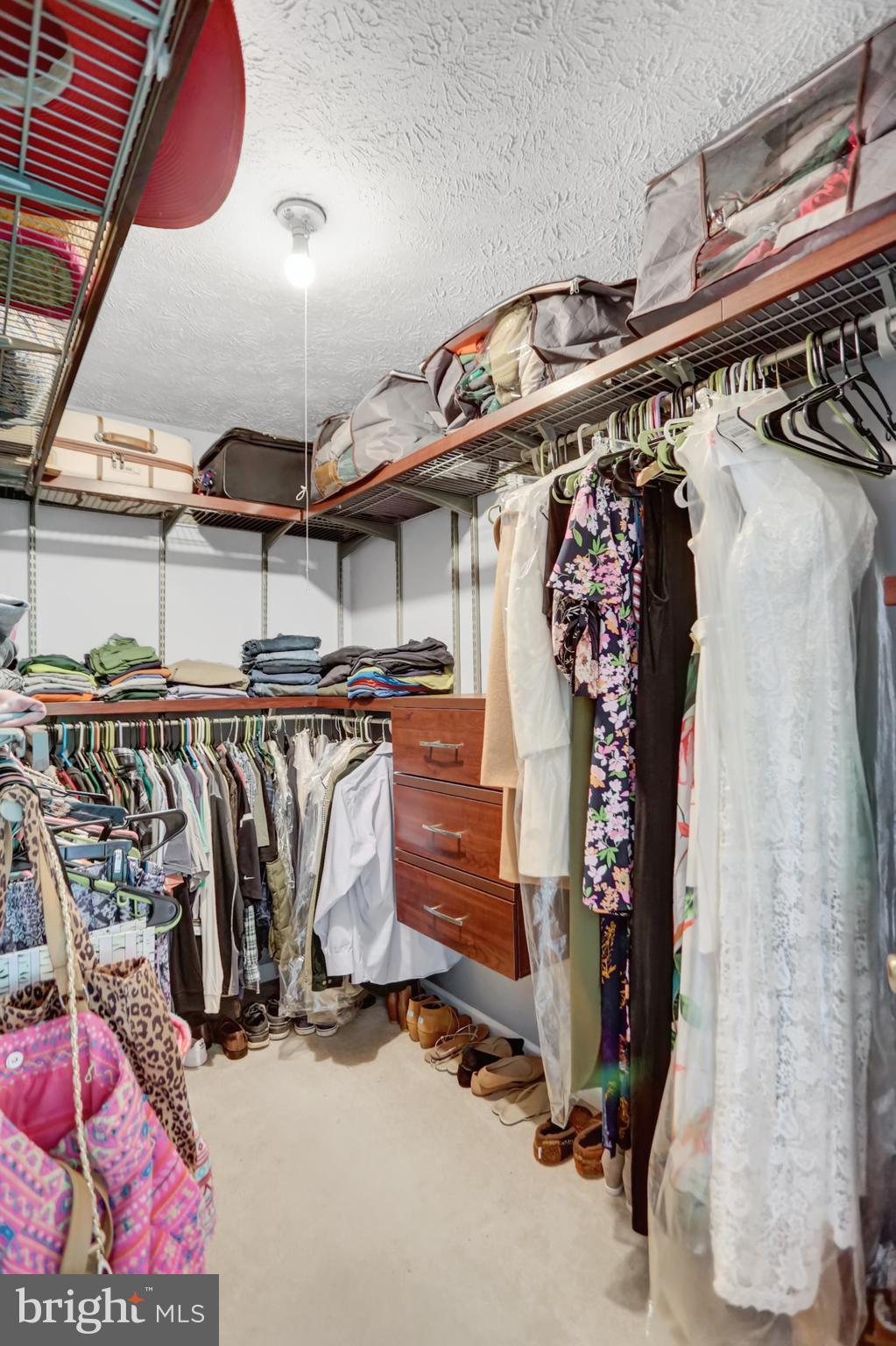 AVONDALE RUN - Residential