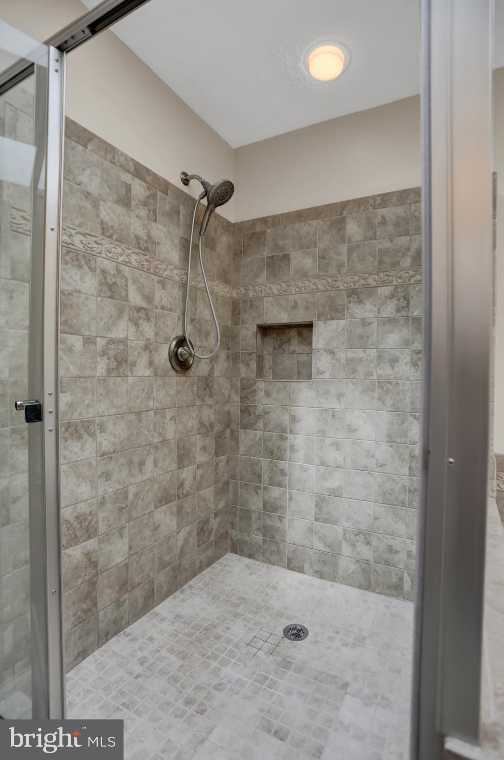 AVONDALE RUN - Residential