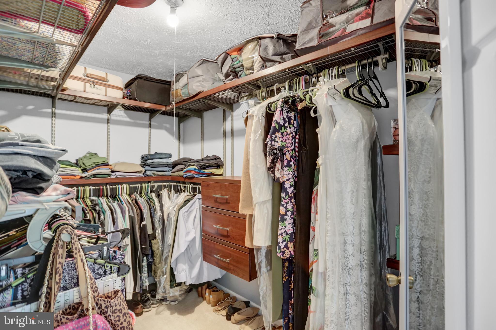 AVONDALE RUN - Residential