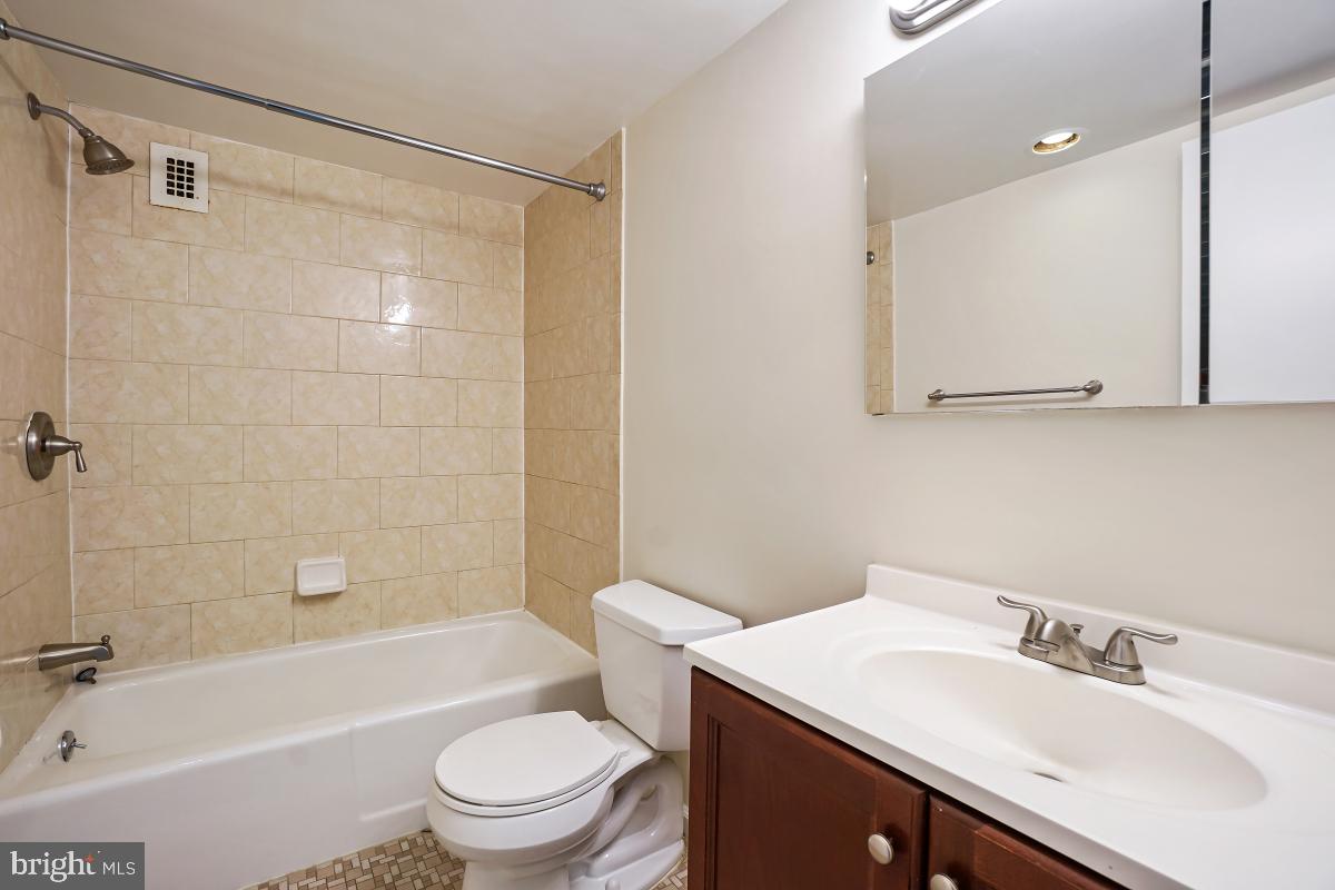 UNIVERSITY TOWERS CODM - Residential