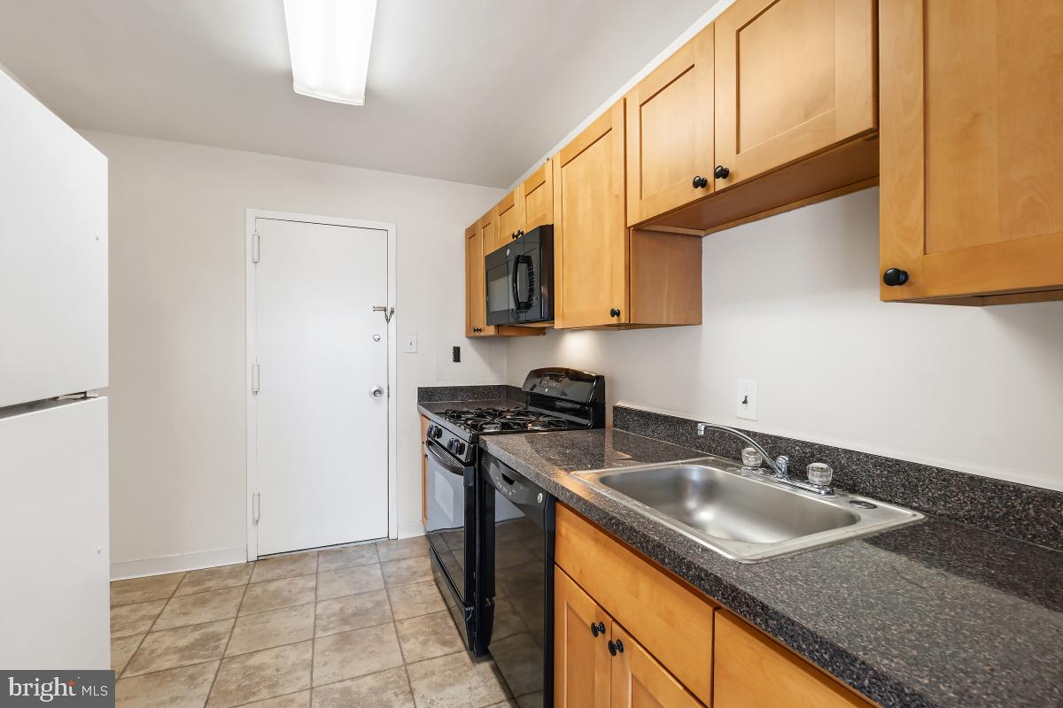 UNIVERSITY TOWERS CODM - Residential