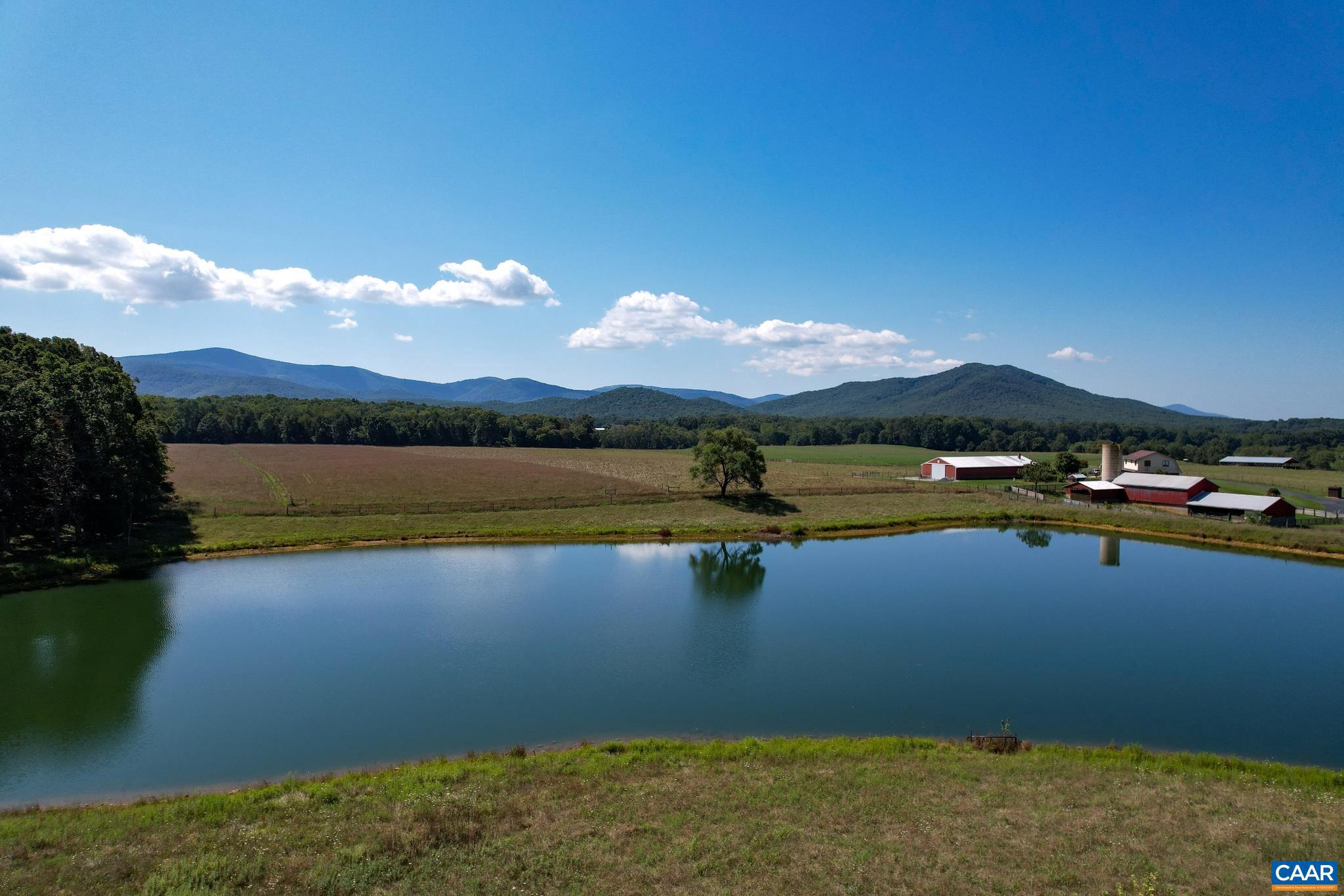 2272 INDIAN ACRES LN