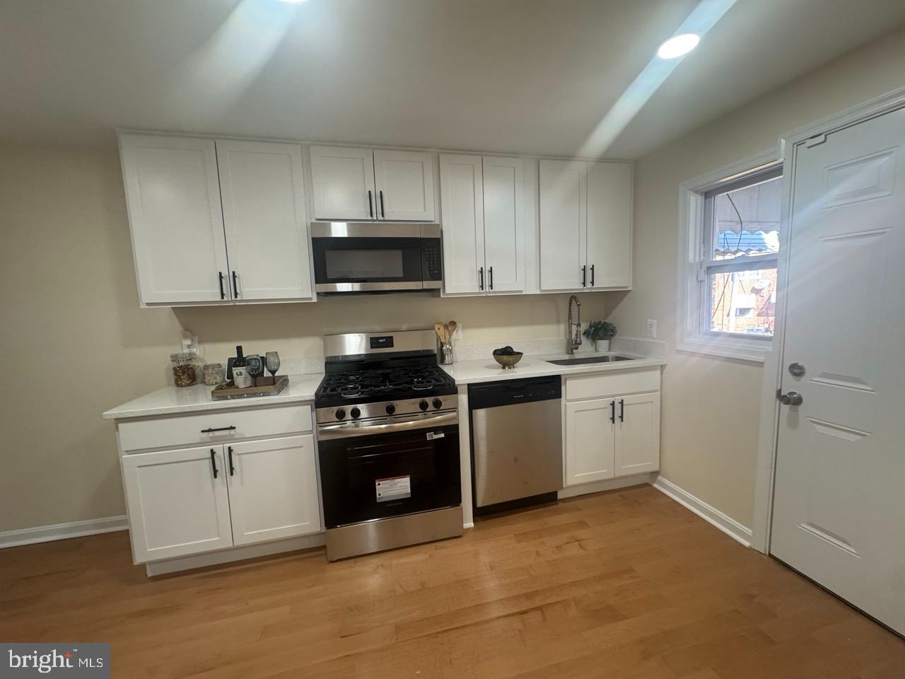 ROGNEL HEIGHTS - Residential