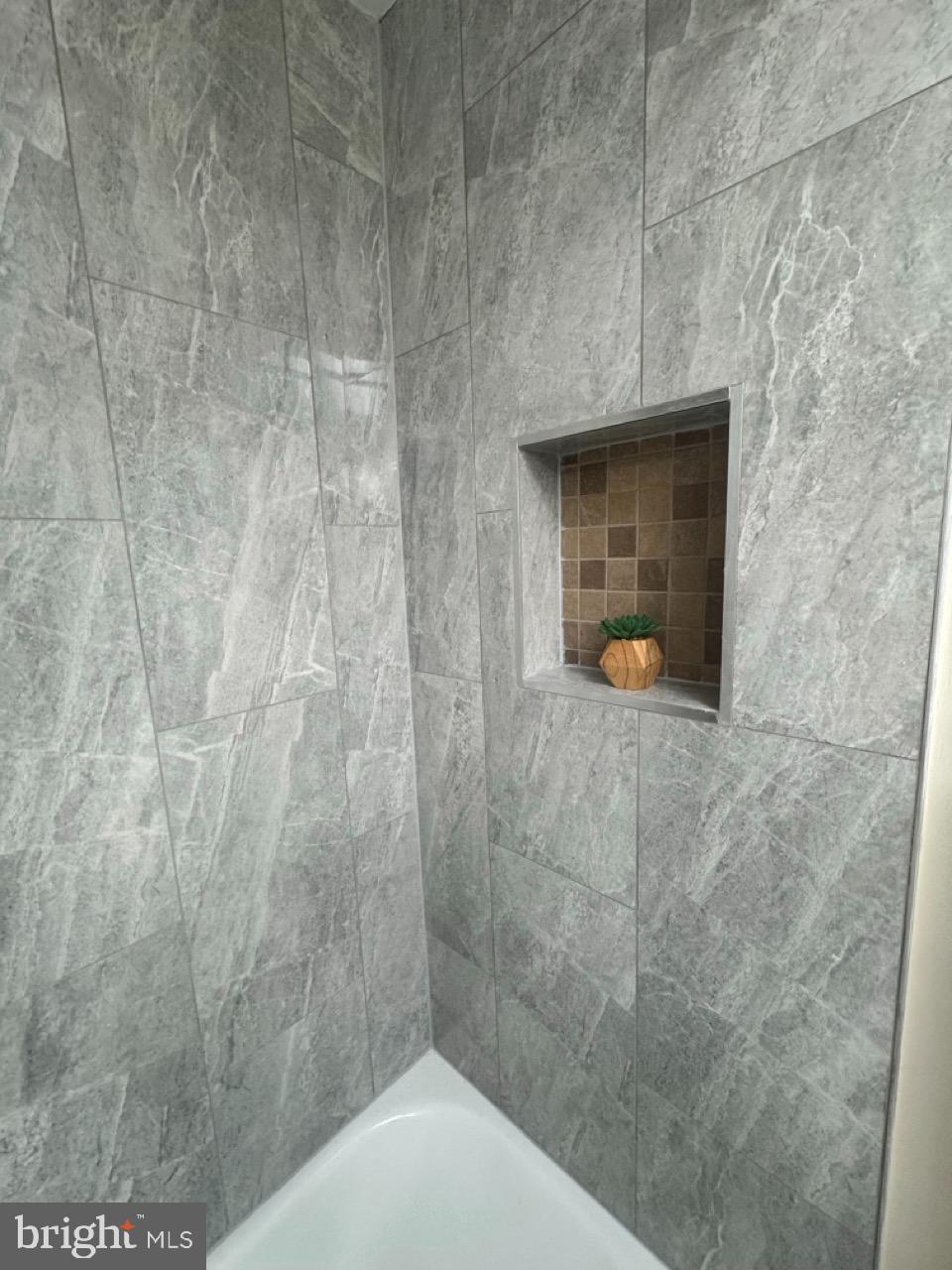 ROGNEL HEIGHTS - Residential