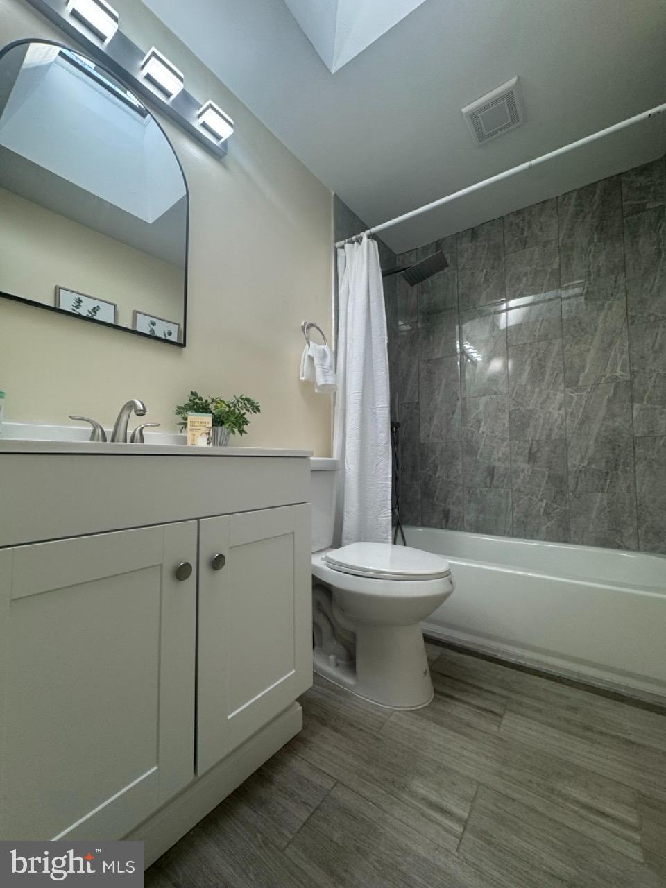 ROGNEL HEIGHTS - Residential