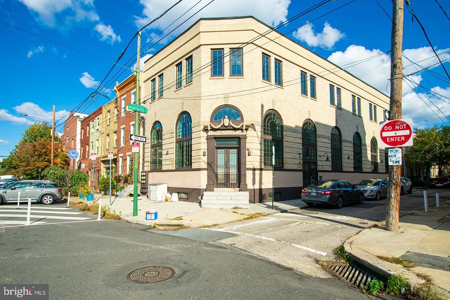 5-UNIT Multi family opportunity in Bella Vista/Italian Market neighborhood.  Fully occupied, updated investment opportunity with unique character.  (1) 1-bedroom, (2) 2-bedroom, 2 bath, (1) 3 bedroom, 3 bath (1) 3 bedroom, 2 bath. Located minutes from the Italian market and Passyunk Square restaurants.  Close to Pennsylvania Hospital, Jefferson Hospital and Wills Eye Hospital.