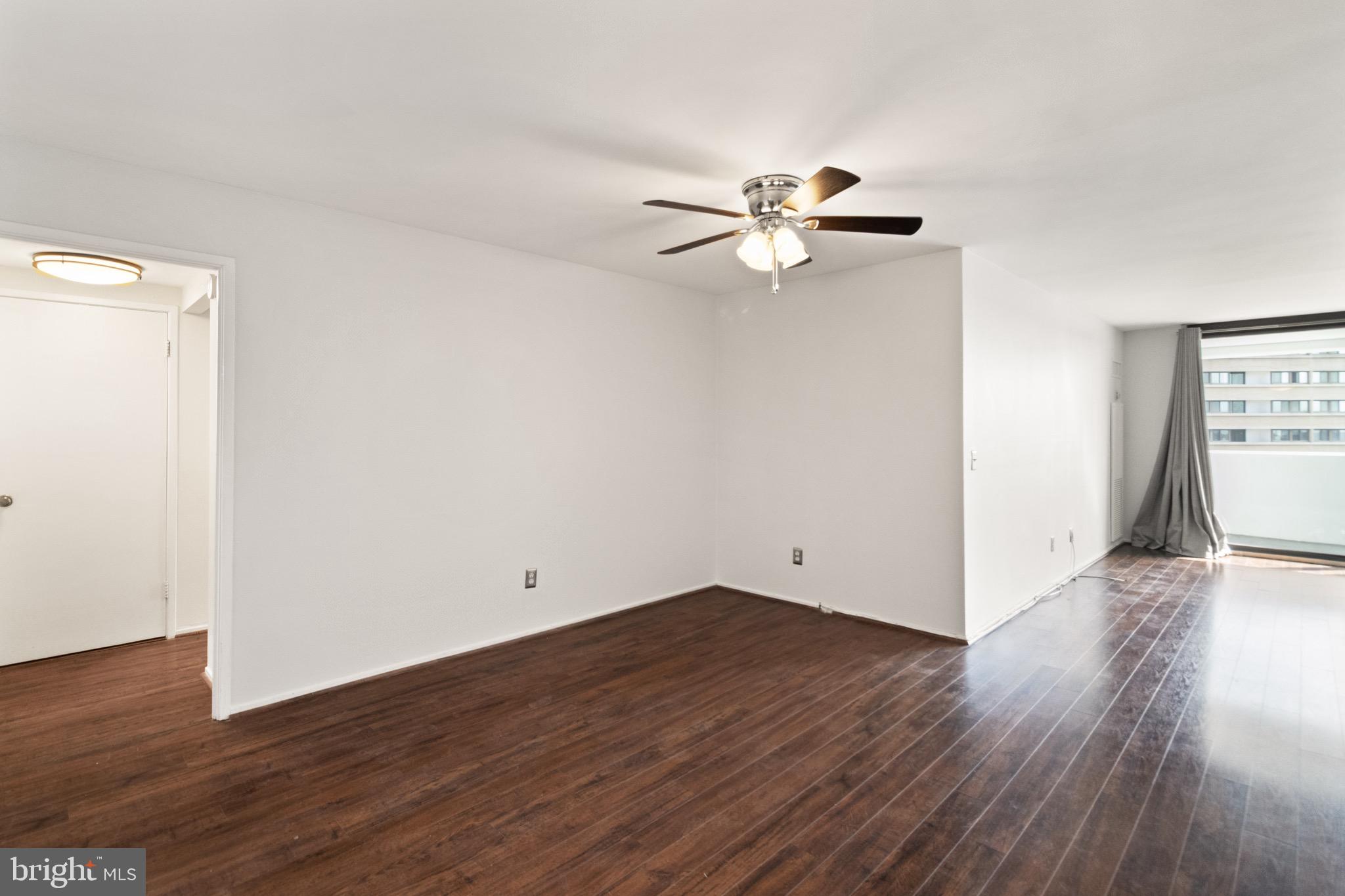 ALEXANDRIA KNOLLS - Residential