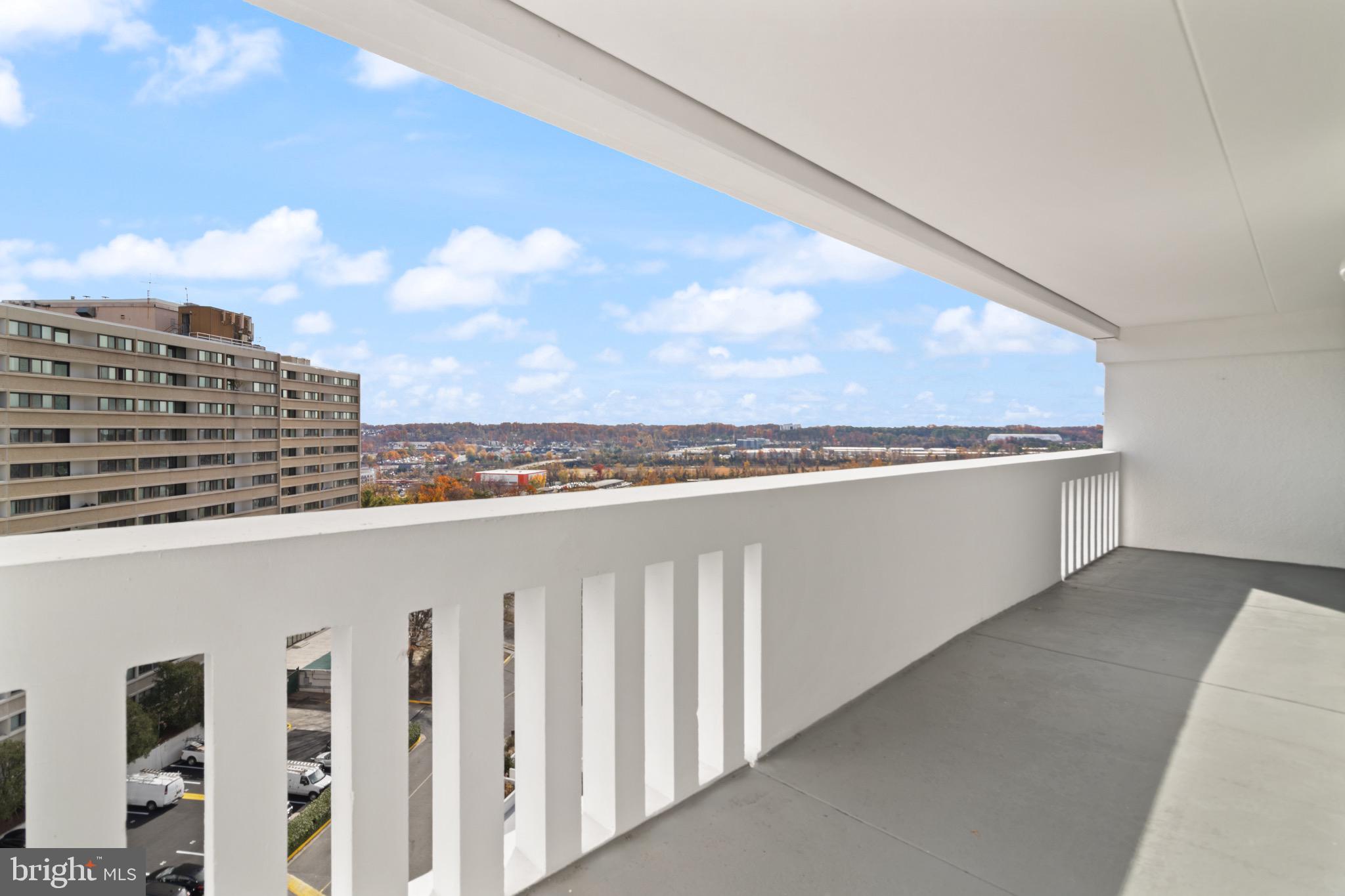 ALEXANDRIA KNOLLS - Residential