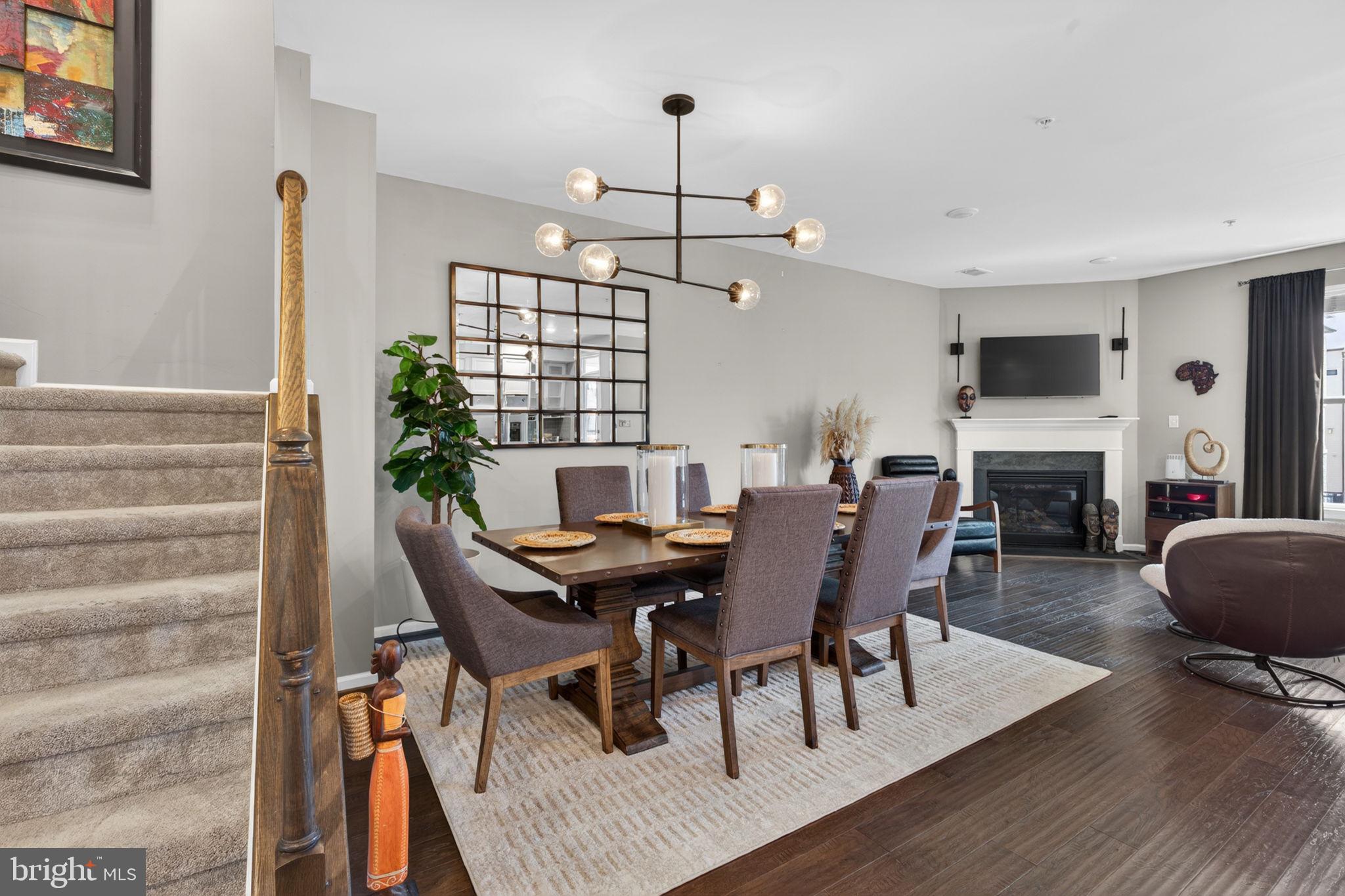 HYATTSVILLE - Residential