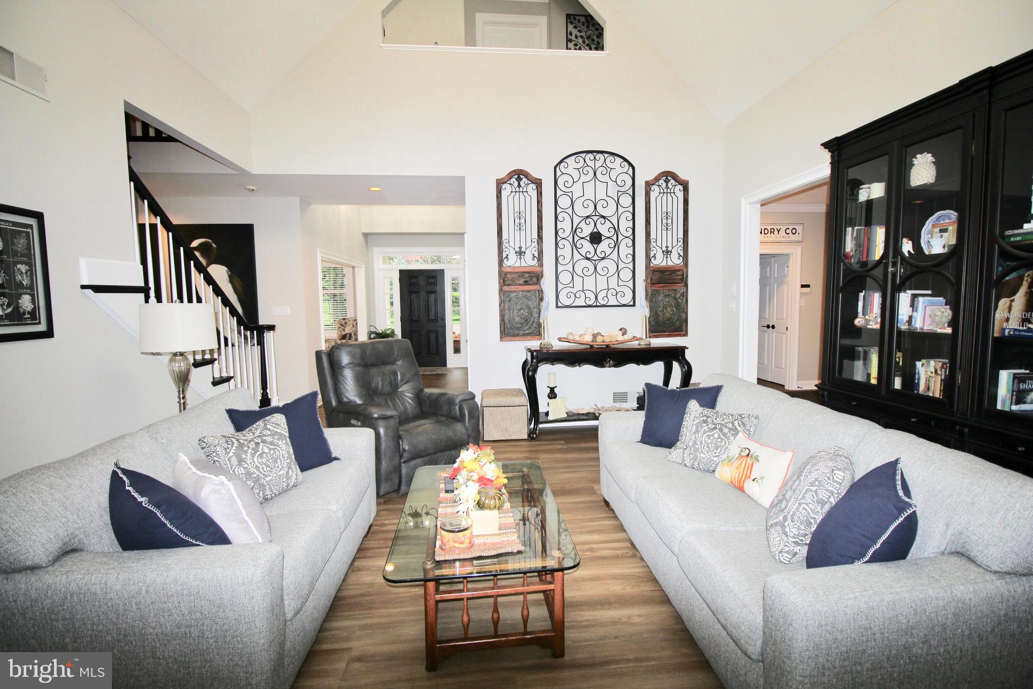 SHADY HILL ESTATES - Residential