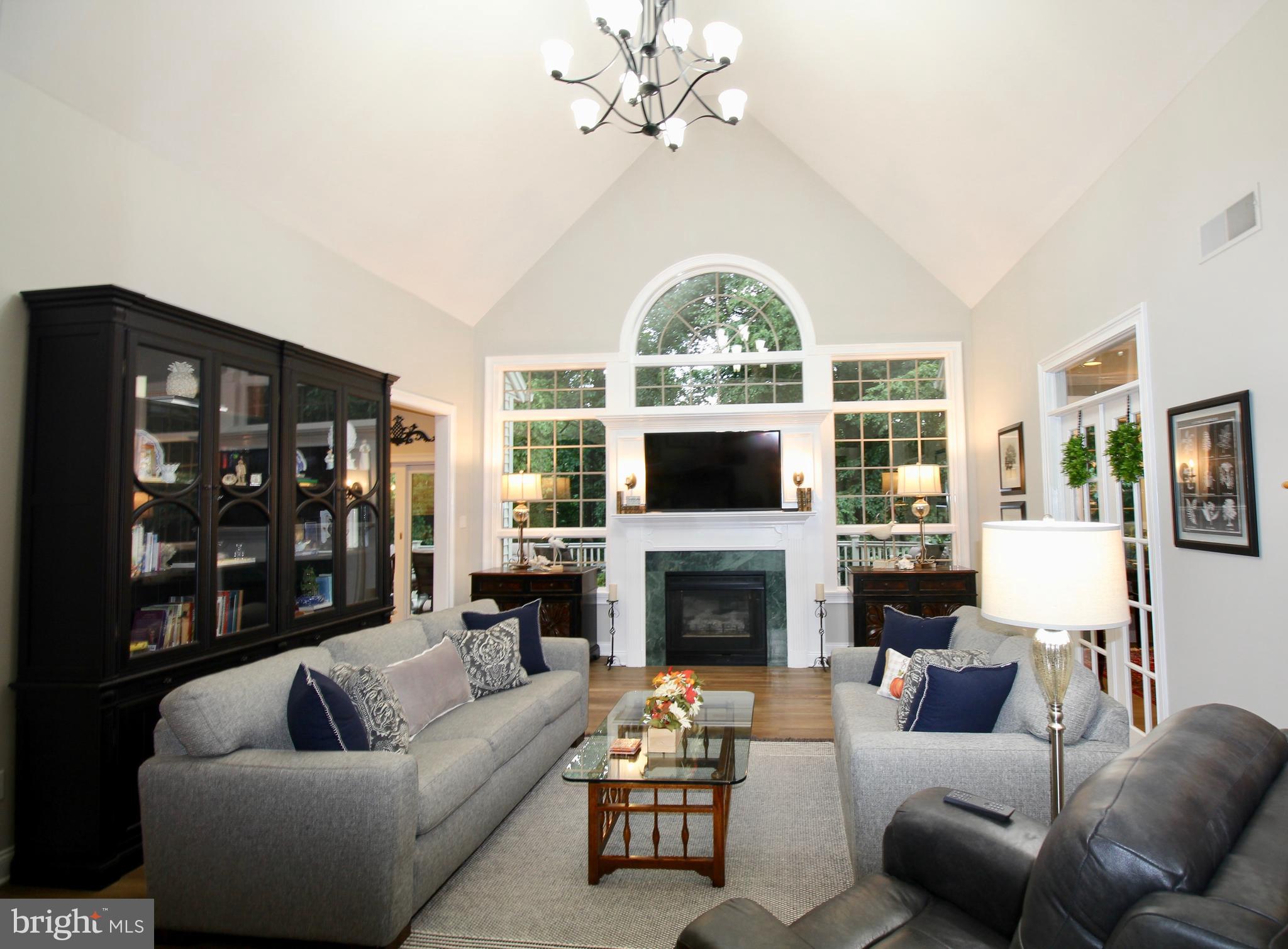 SHADY HILL ESTATES - Residential