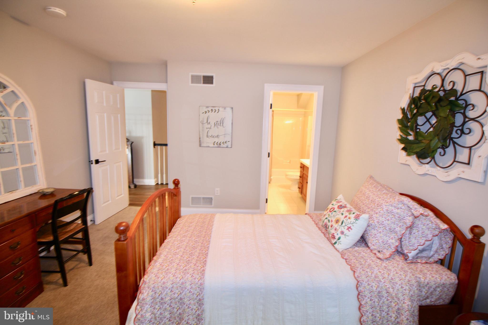 SHADY HILL ESTATES - Residential