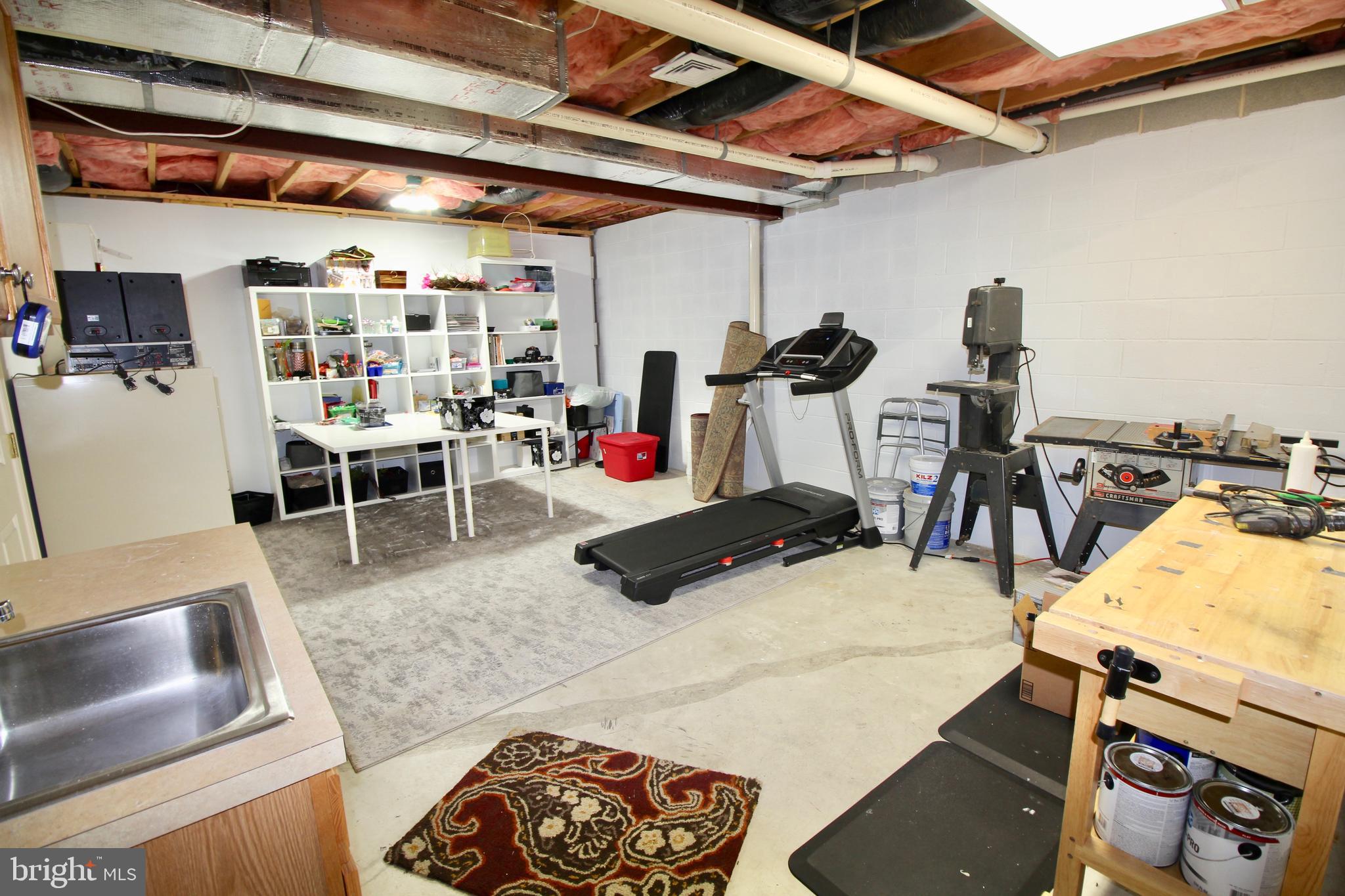 SHADY HILL ESTATES - Residential