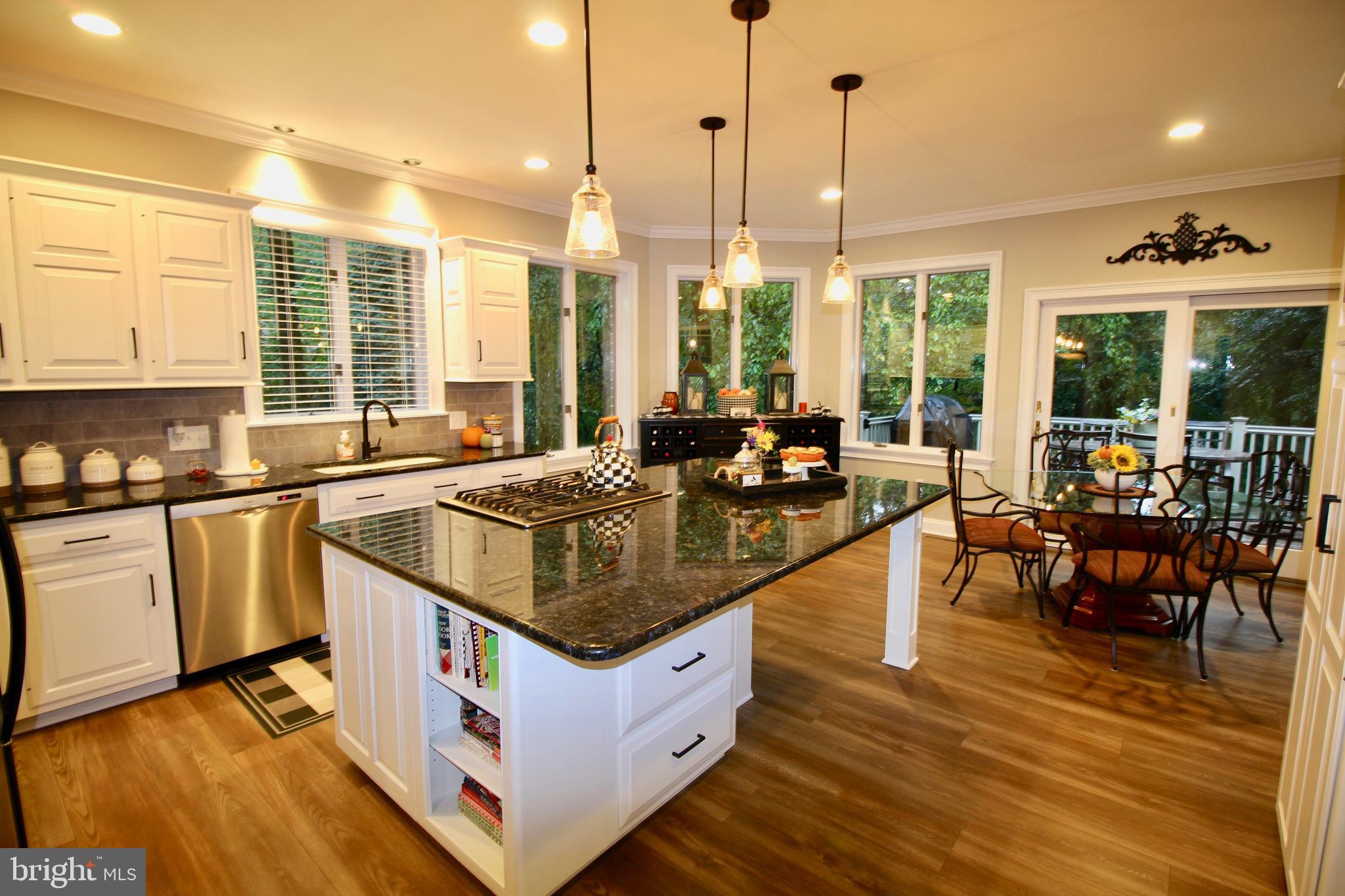 SHADY HILL ESTATES - Residential